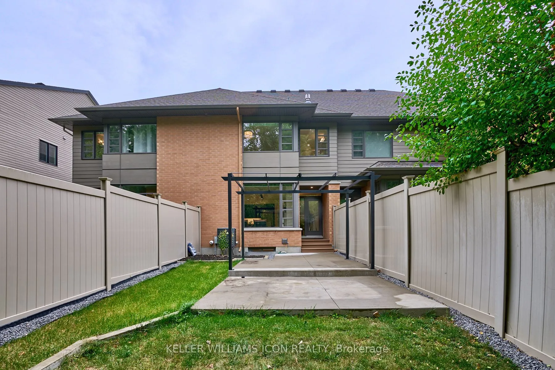 192 Larimar Circle
