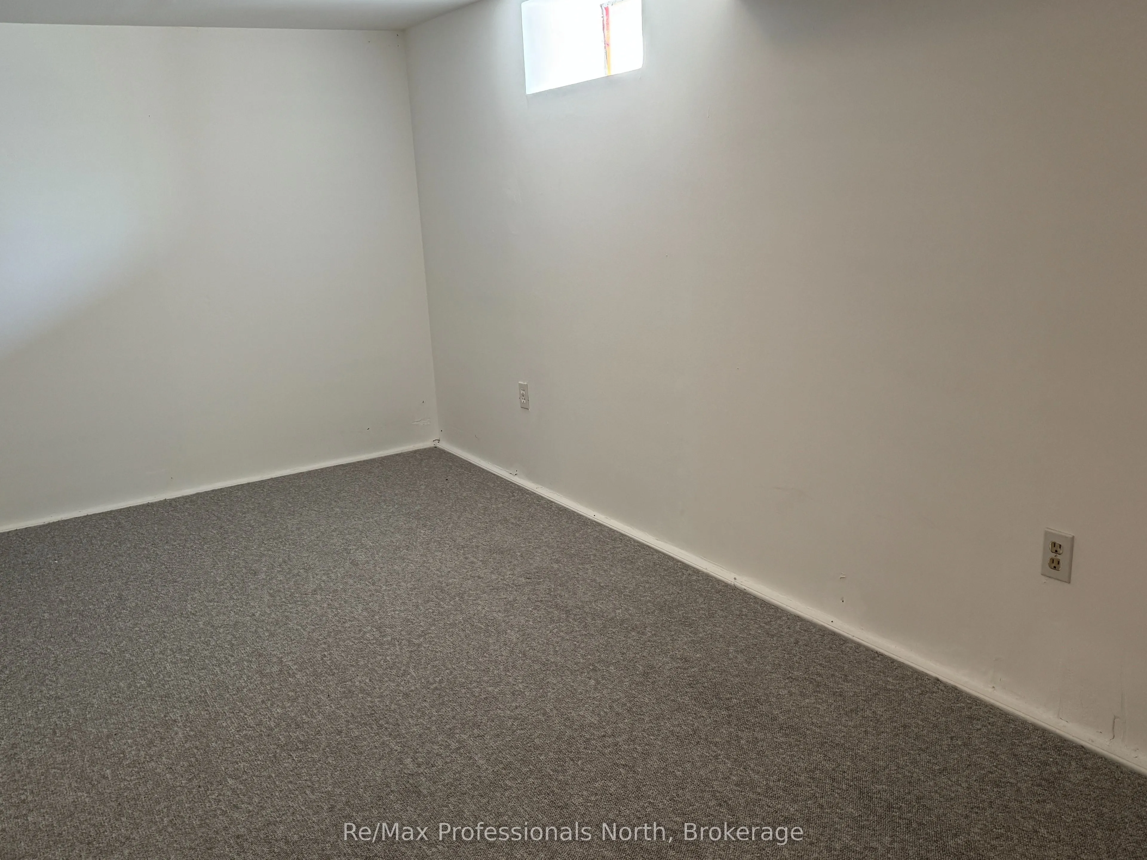 261 HOTCHKISS Street