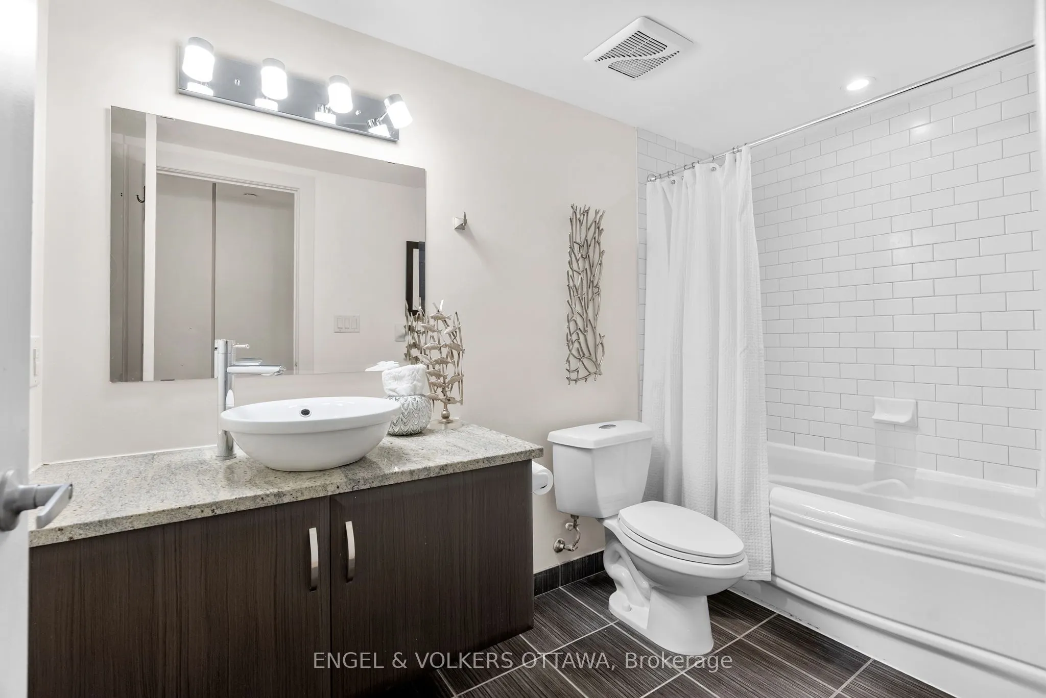 390 Booth Street, #106