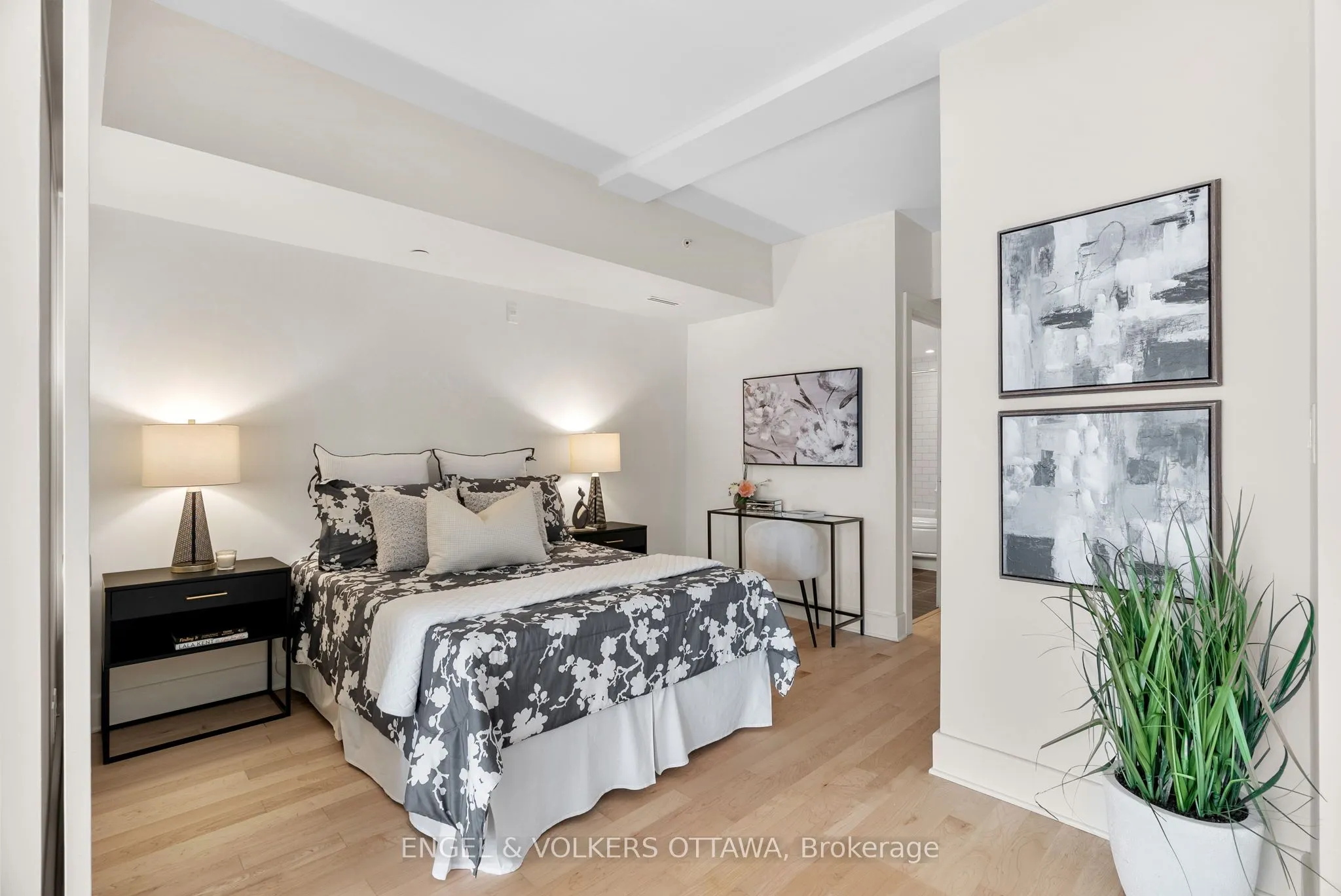 390 Booth Street, #106