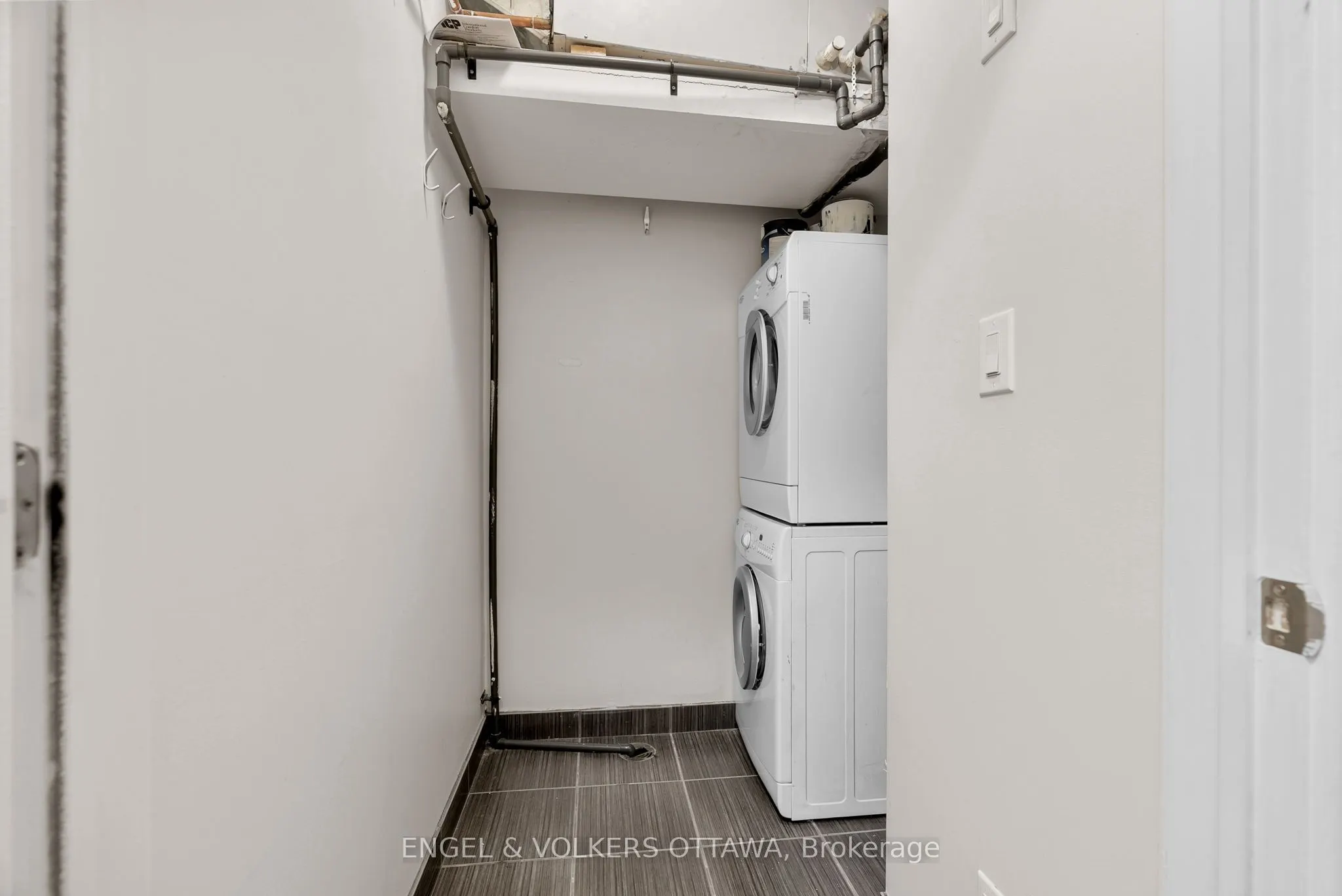 390 Booth Street, #106