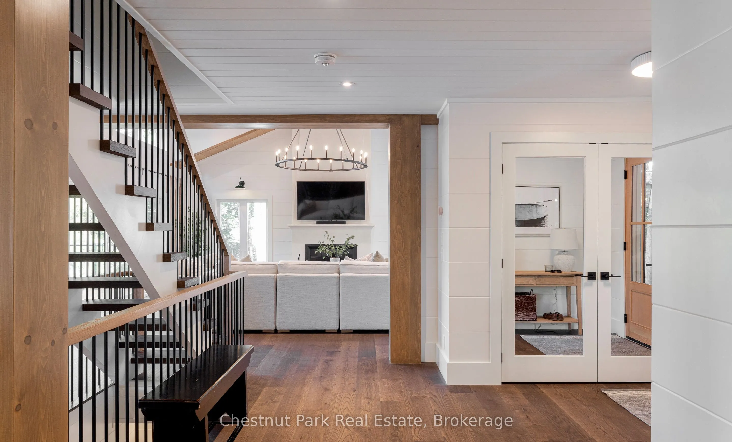 6 Taylor Island 26LM