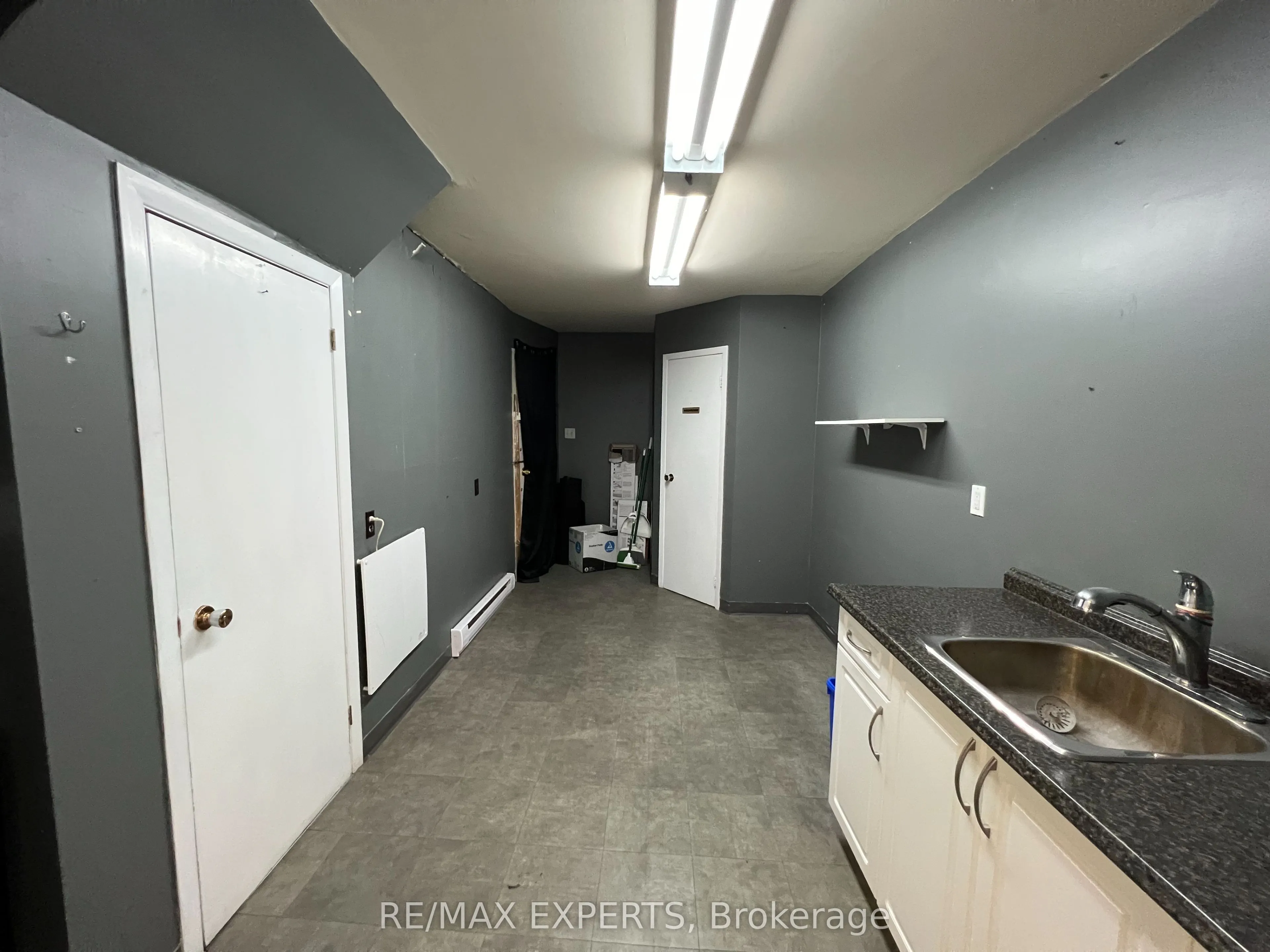 595-599 Dundas Street