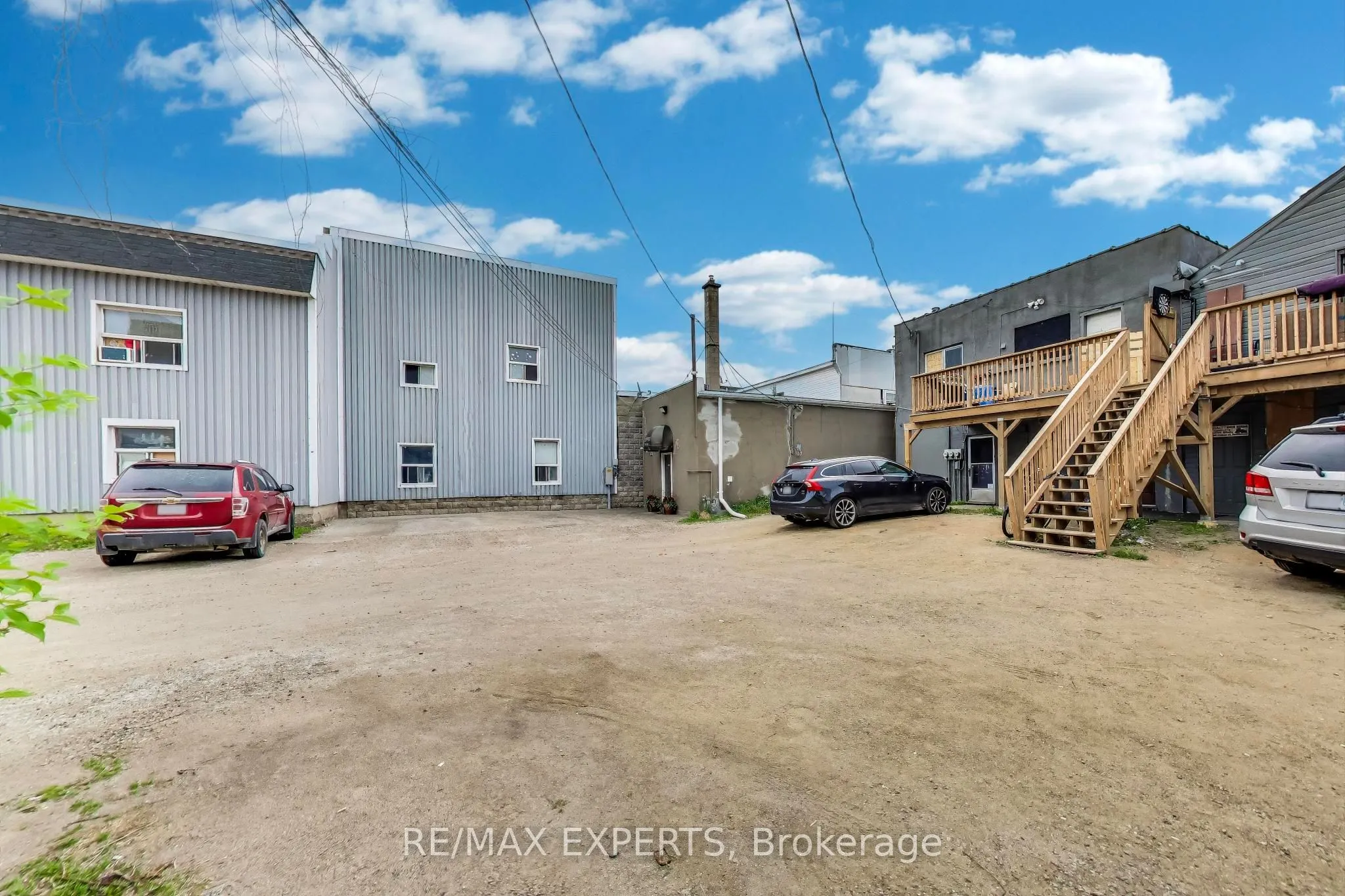 595-599 Dundas Street