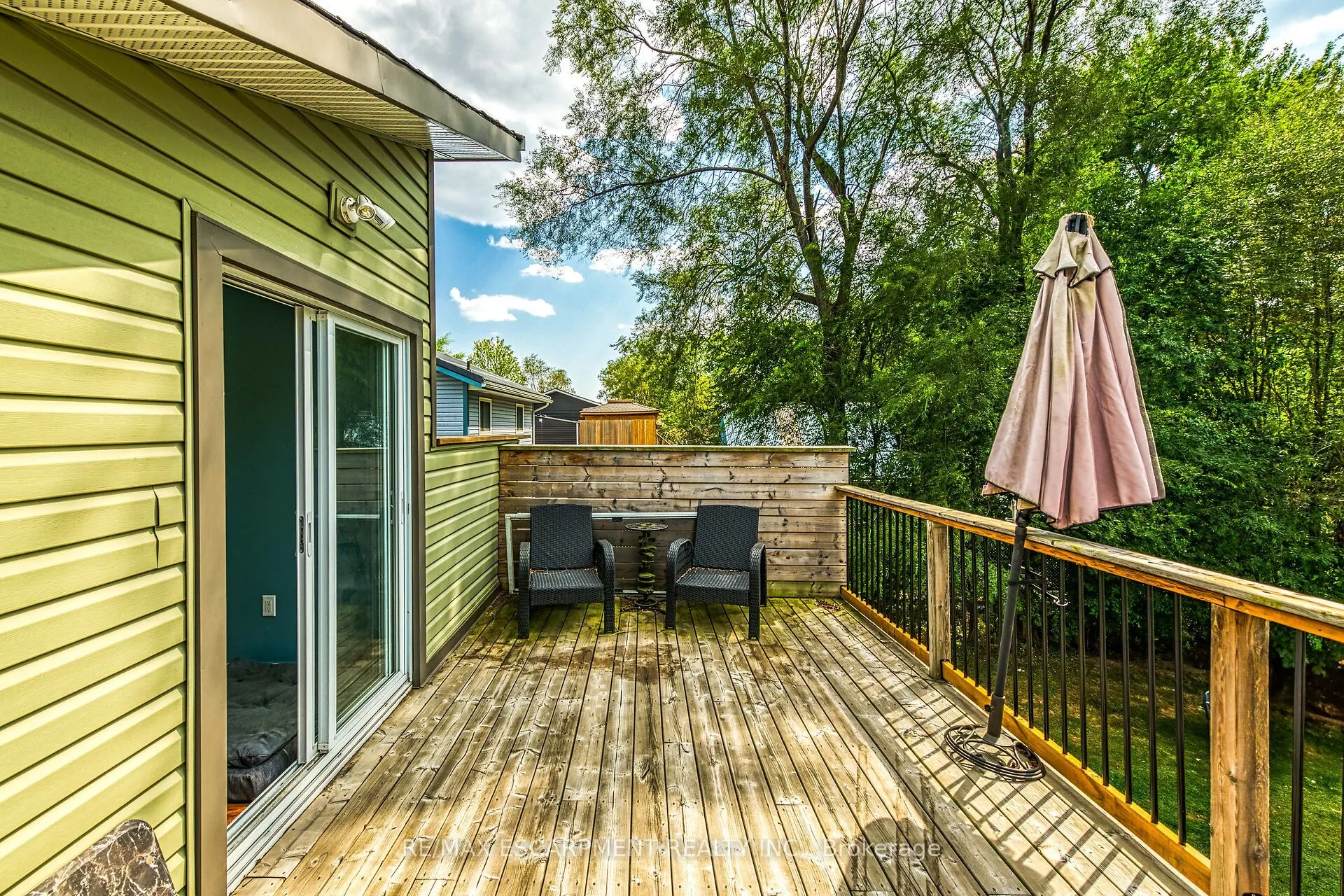 1435 MERRITTVILLE Highway