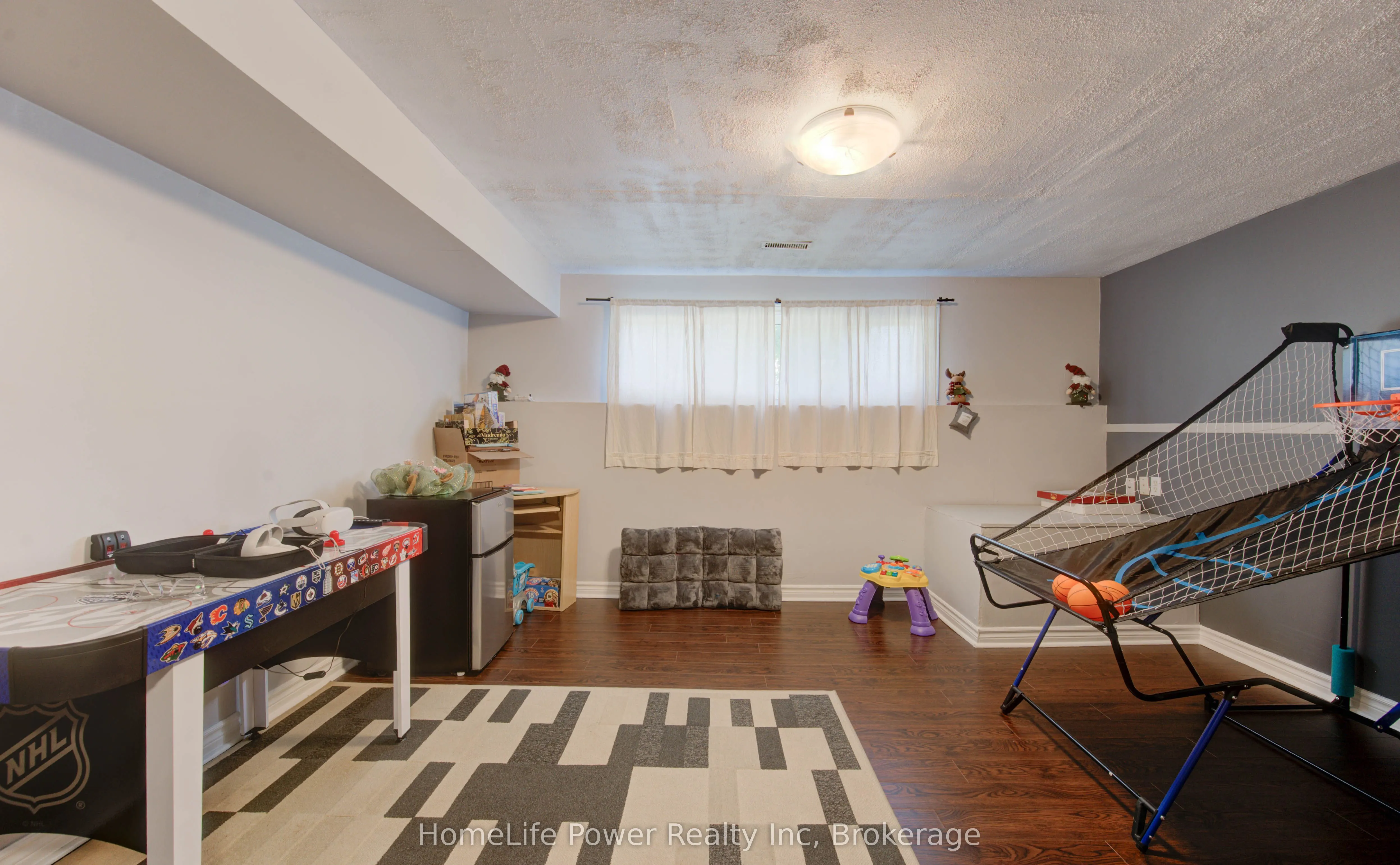 87 Sugar Maple Street