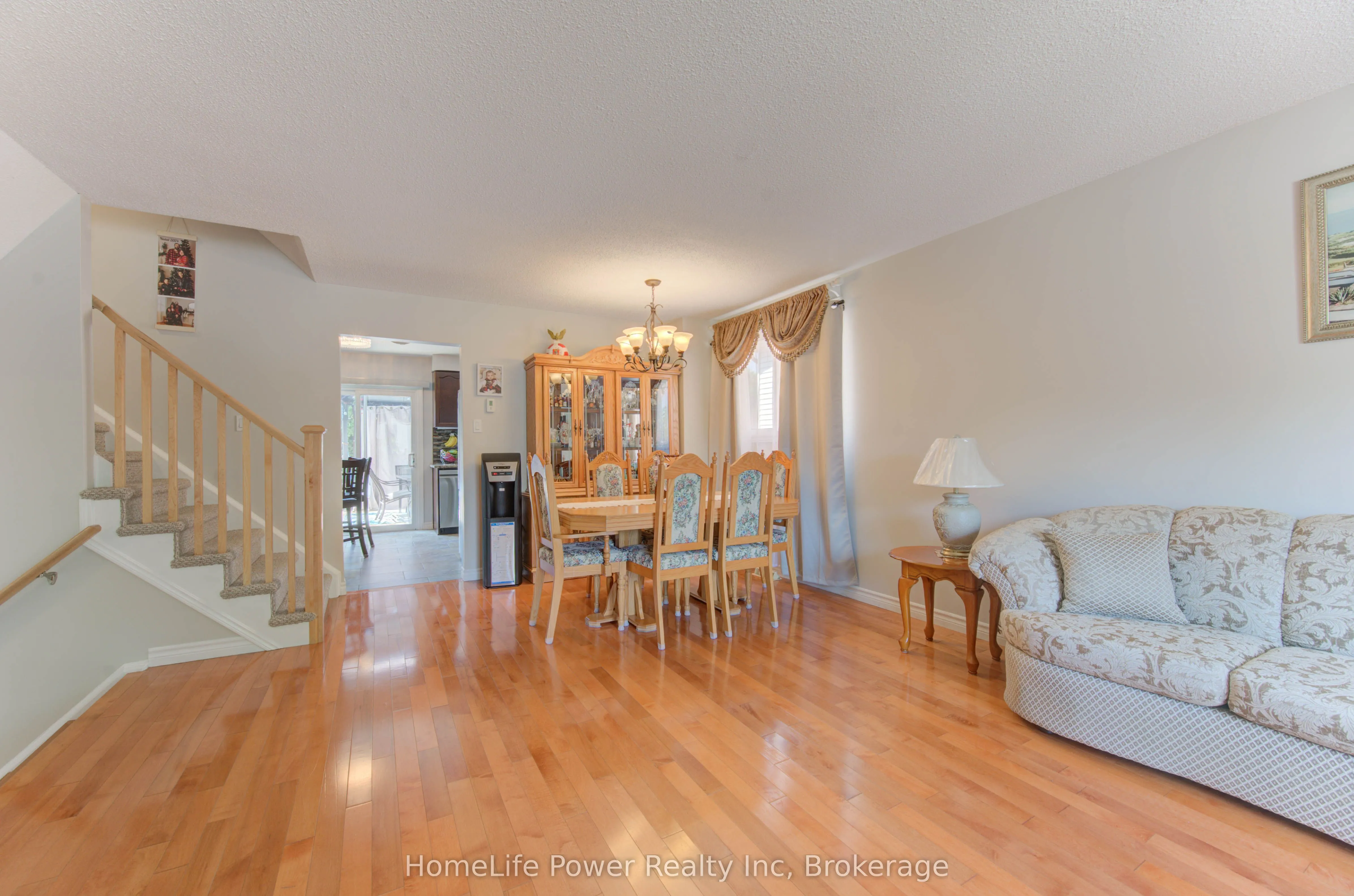 87 Sugar Maple Street
