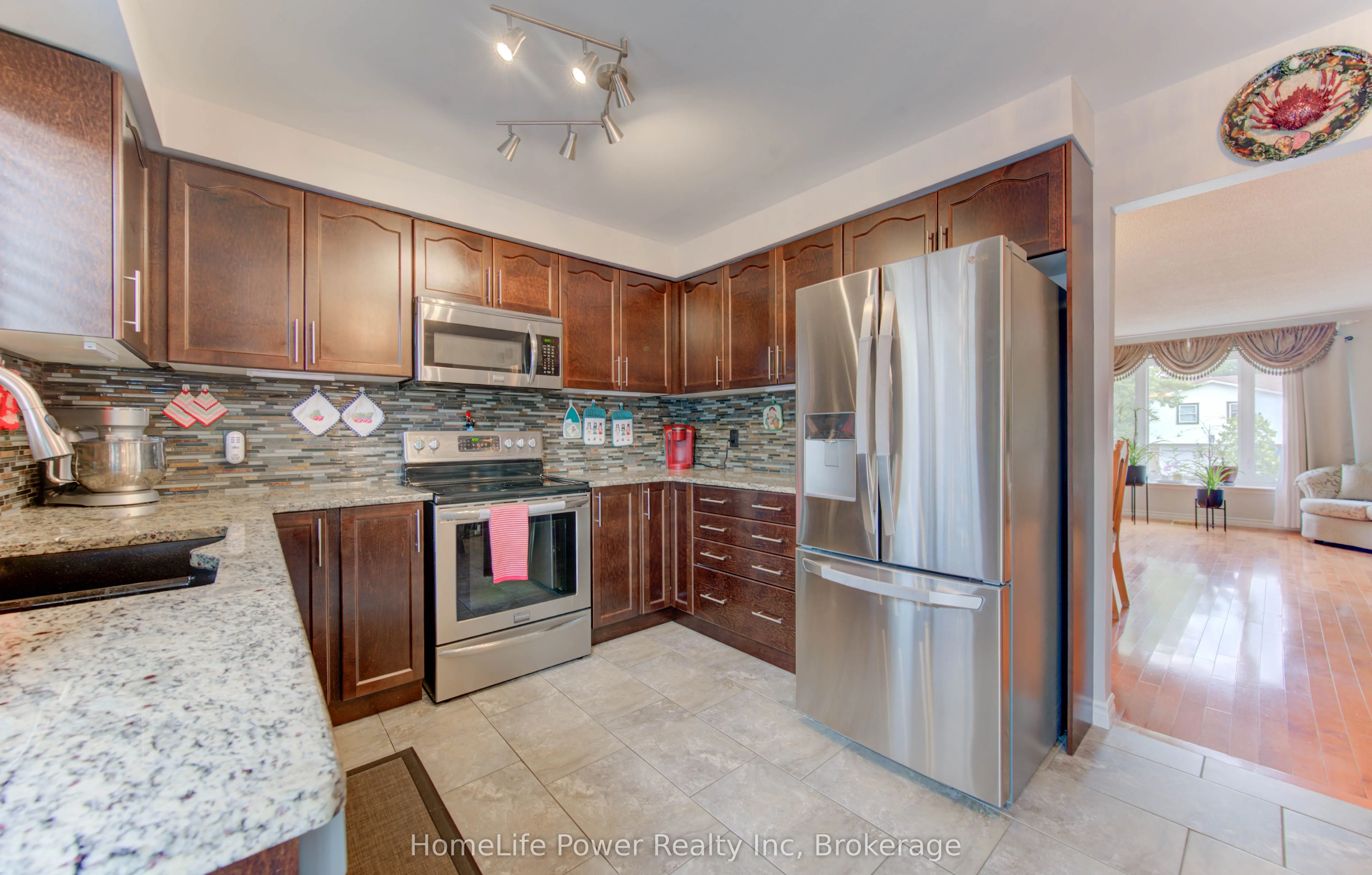 87 Sugar Maple Street