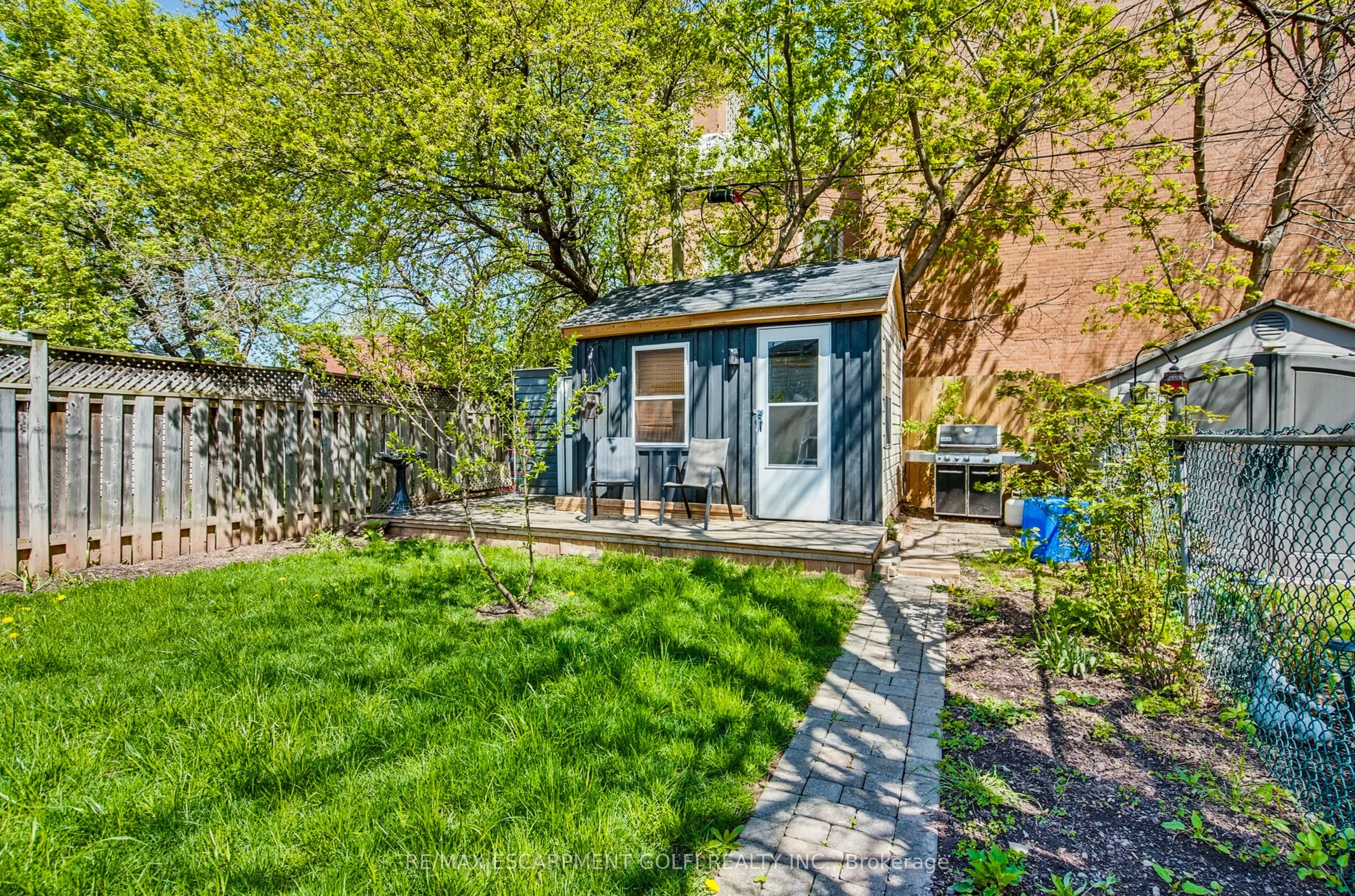 145 Newlands Avenue