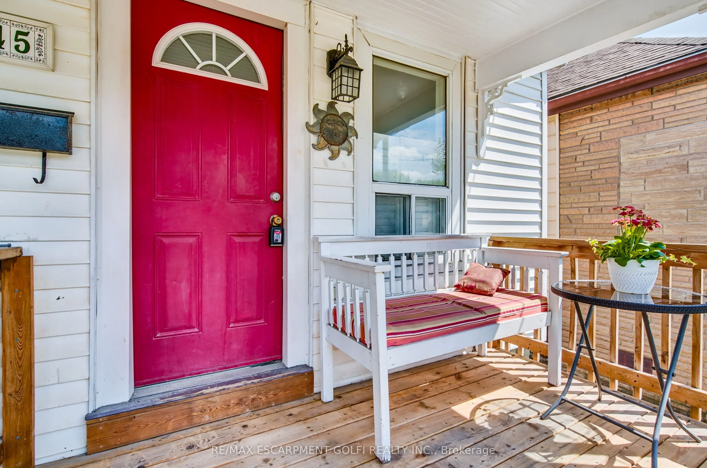 145 Newlands Avenue