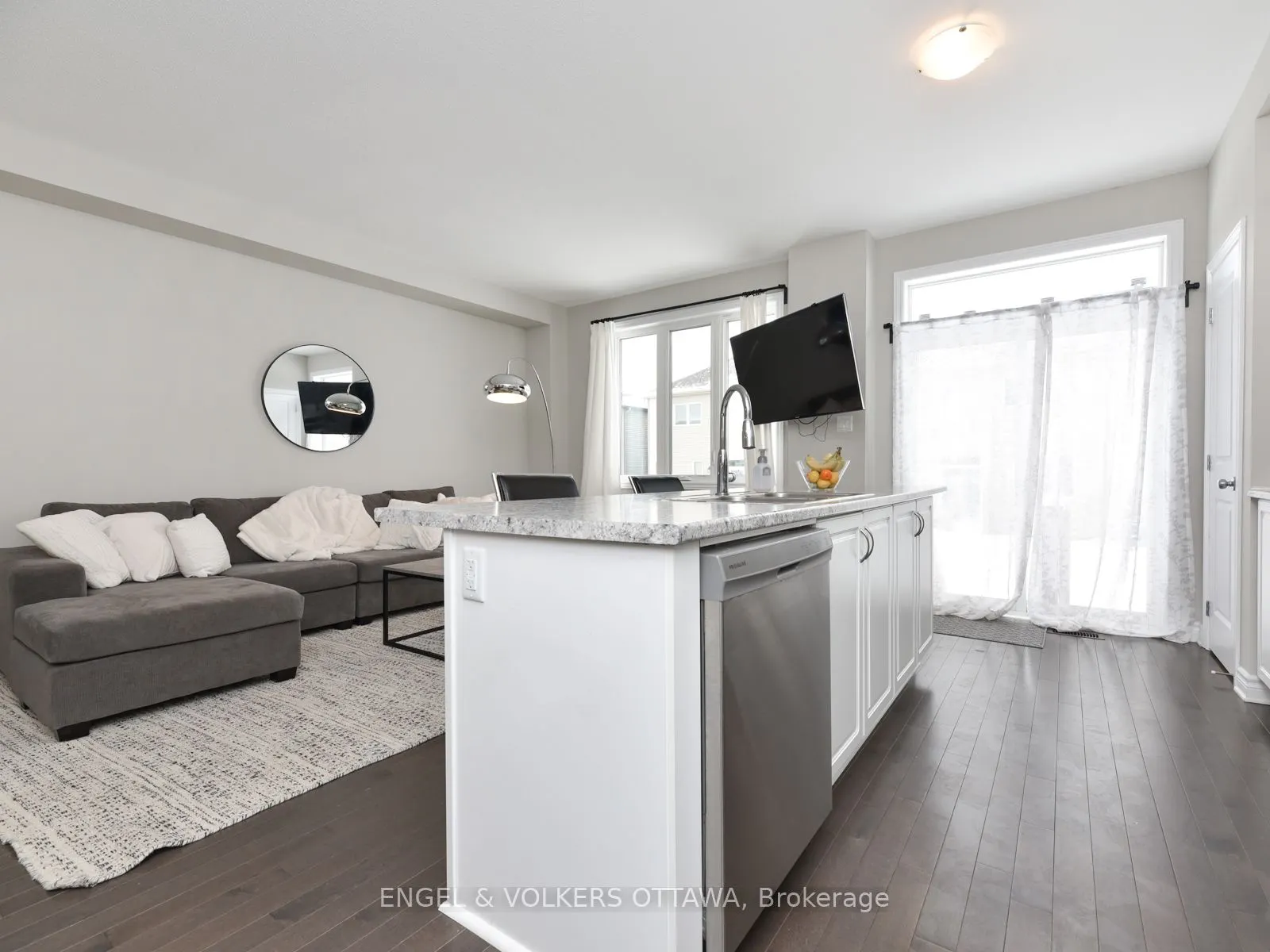 626 Geranium Walk