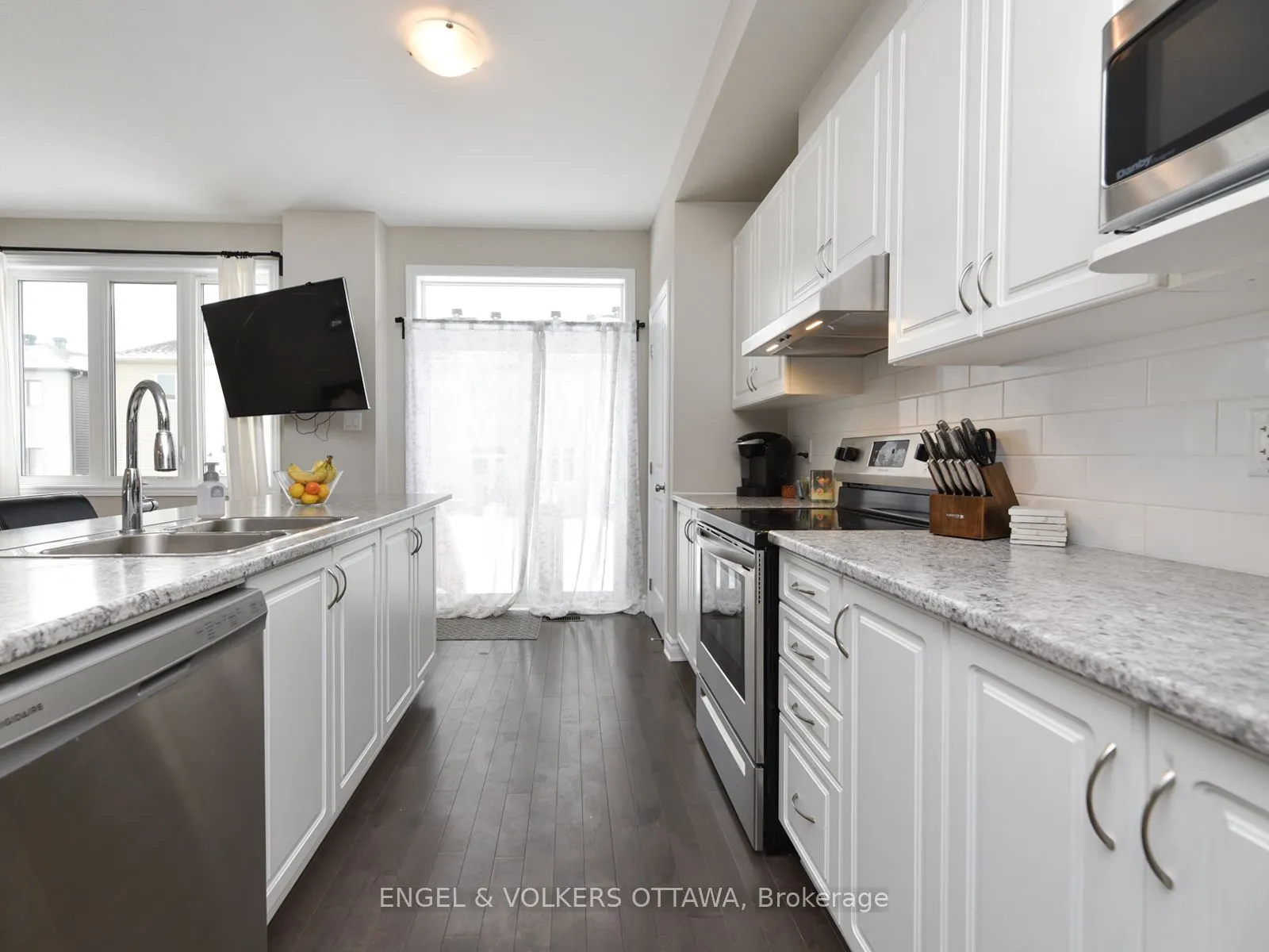 626 Geranium Walk