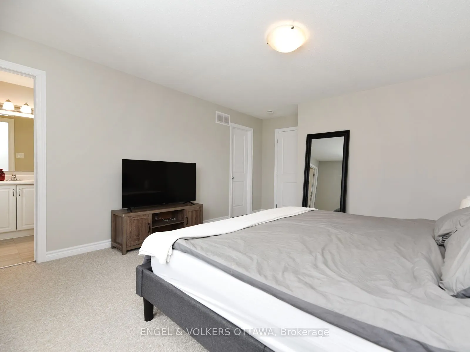 626 Geranium Walk