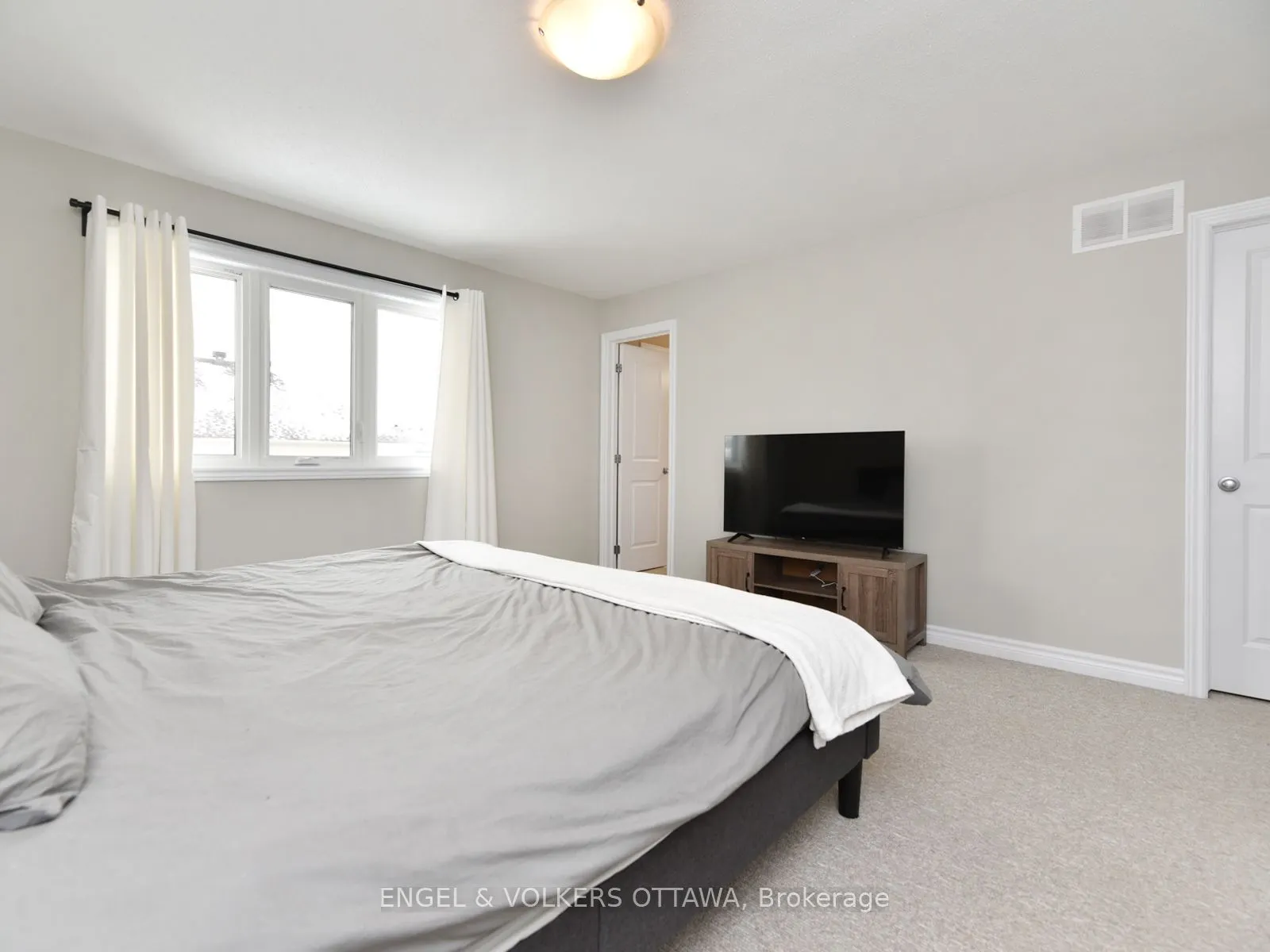 626 Geranium Walk