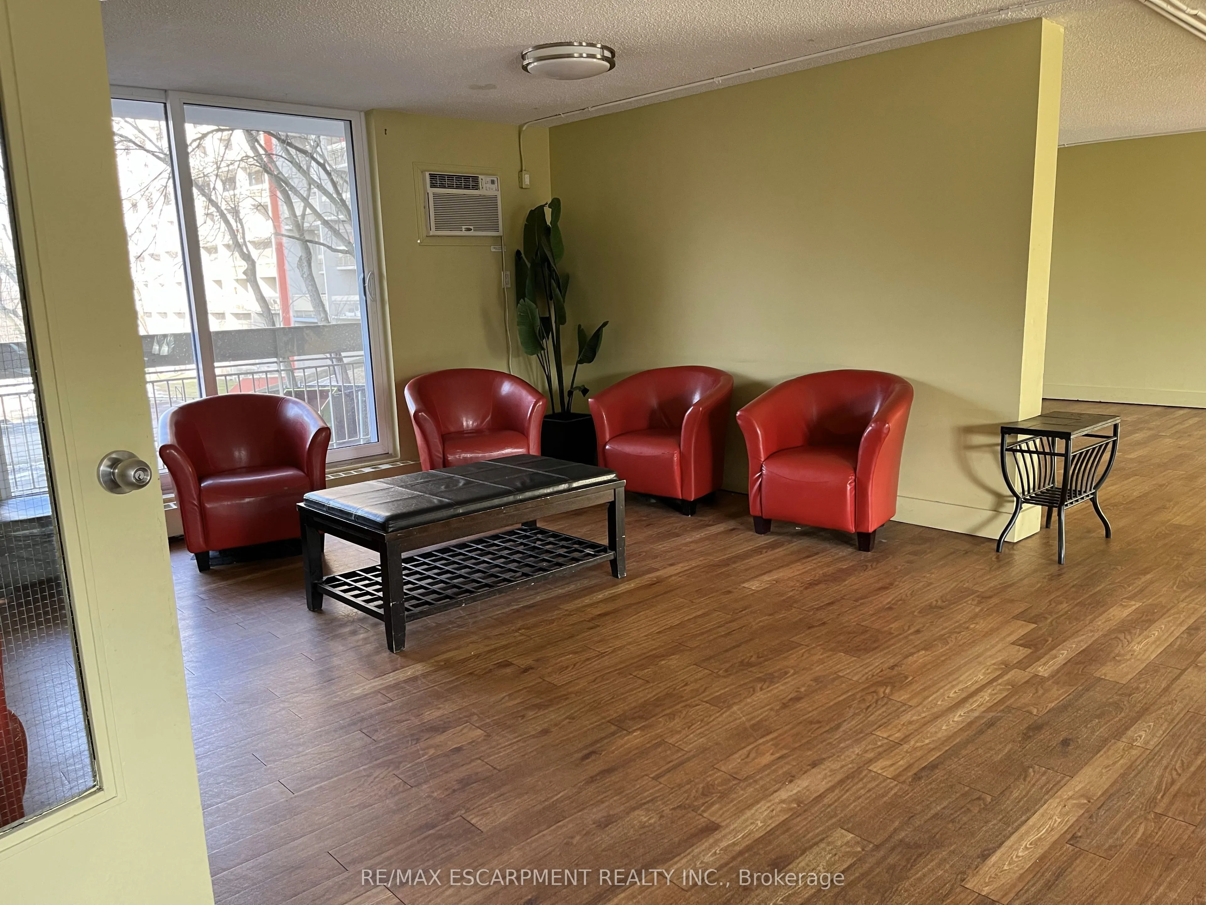 350 QUIGLEY Road, #315