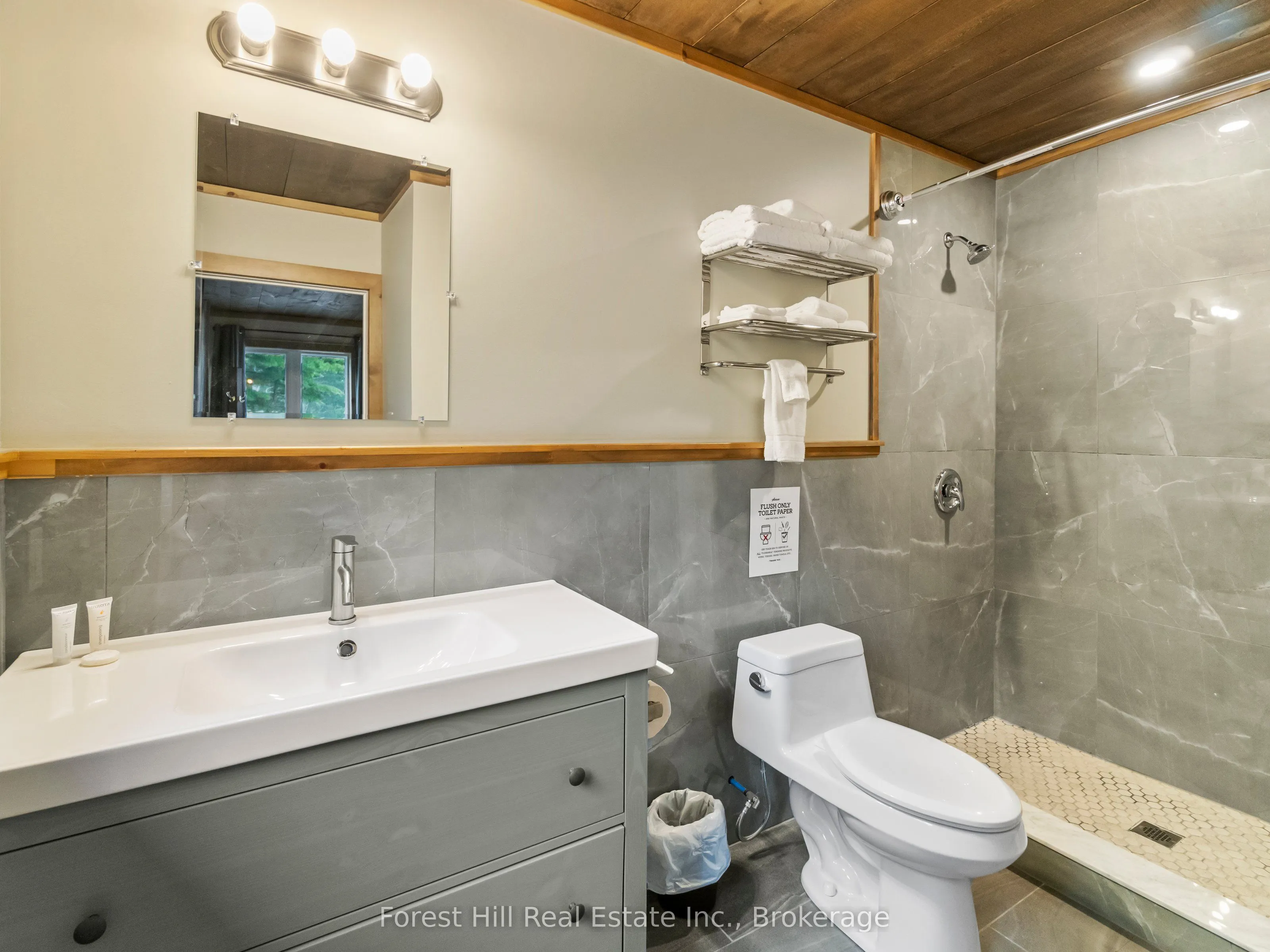 1326 Kawagama Lake Road