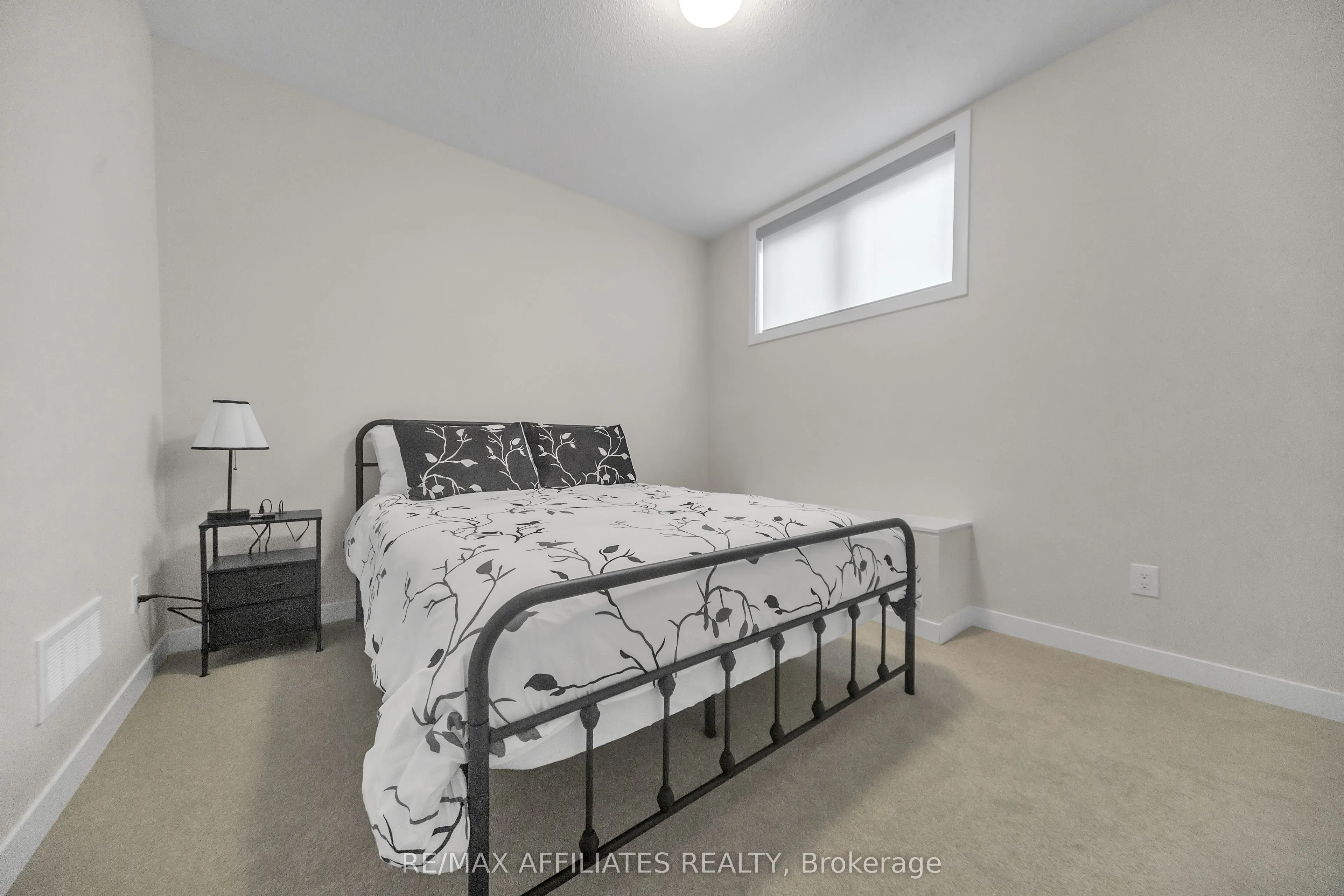 189 Beebalm Crescent