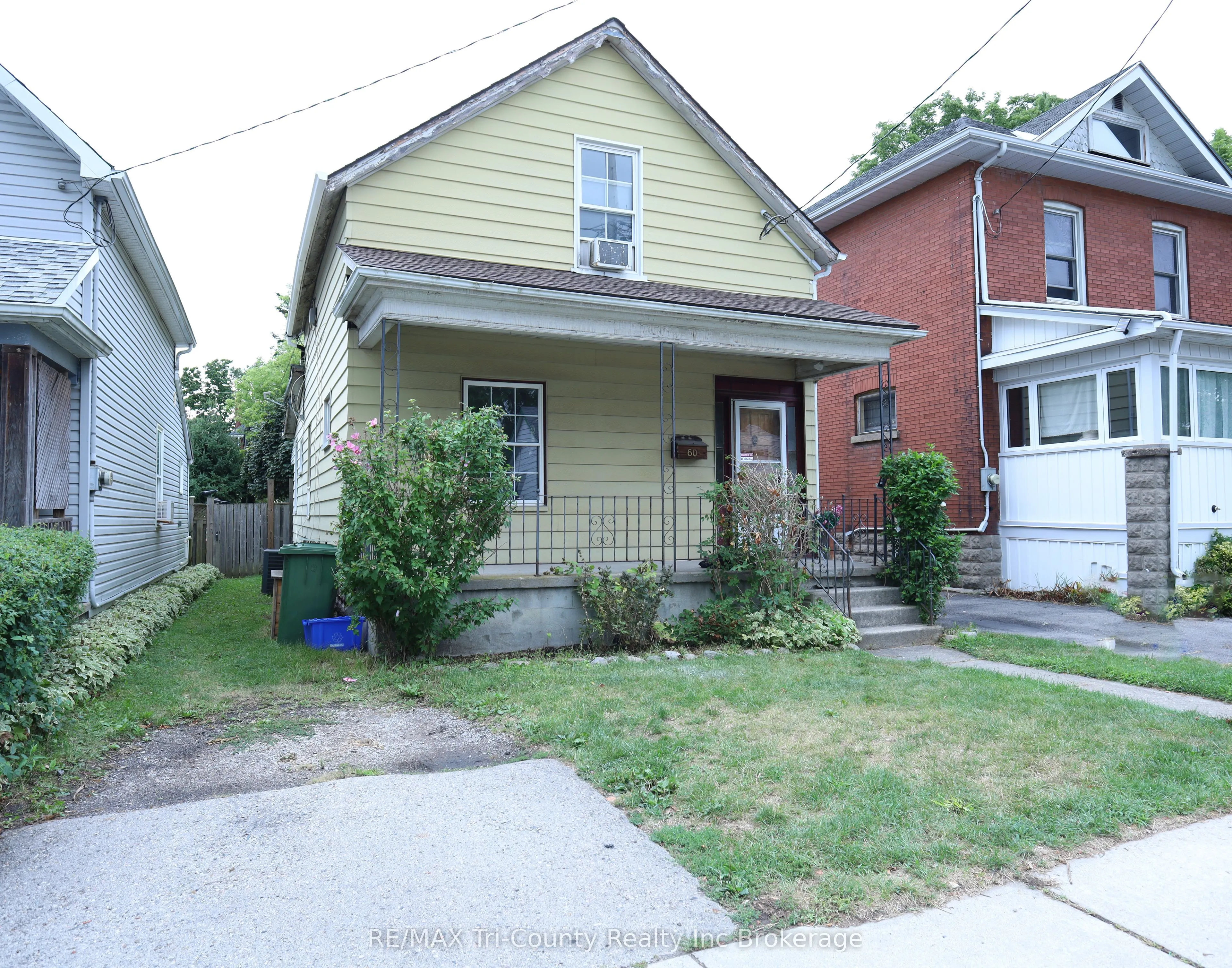 60 Manitoba Street