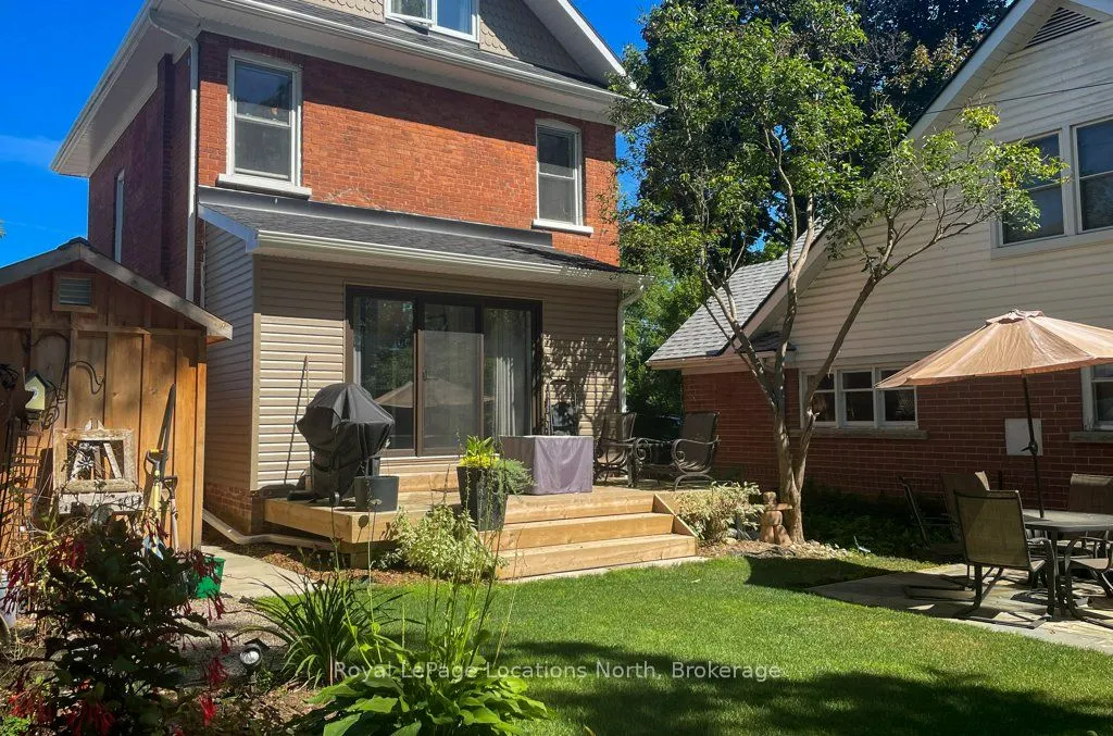 107 Trowbridge Street W