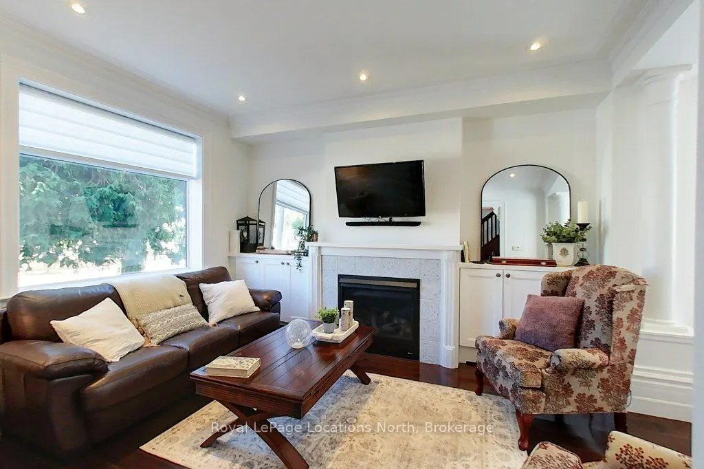 107 Trowbridge Street W