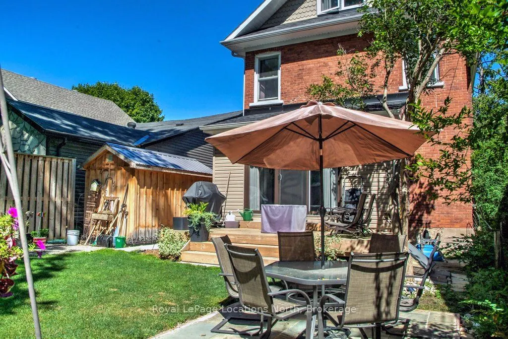 107 Trowbridge Street W