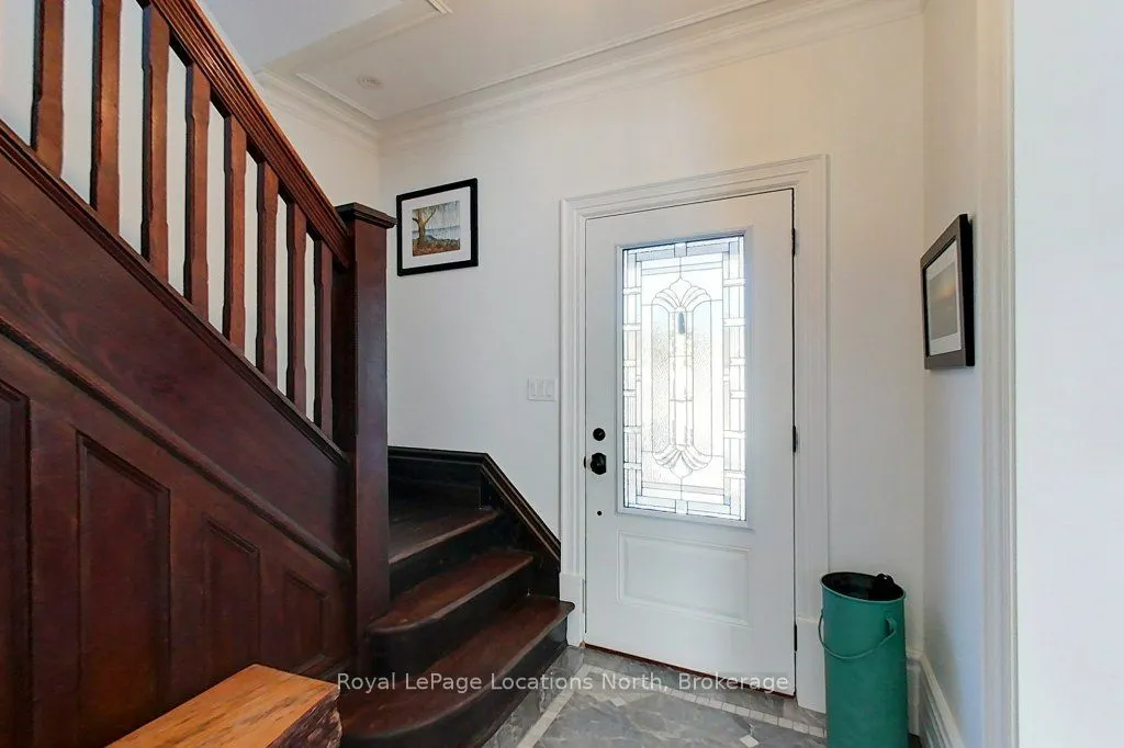 107 Trowbridge Street W