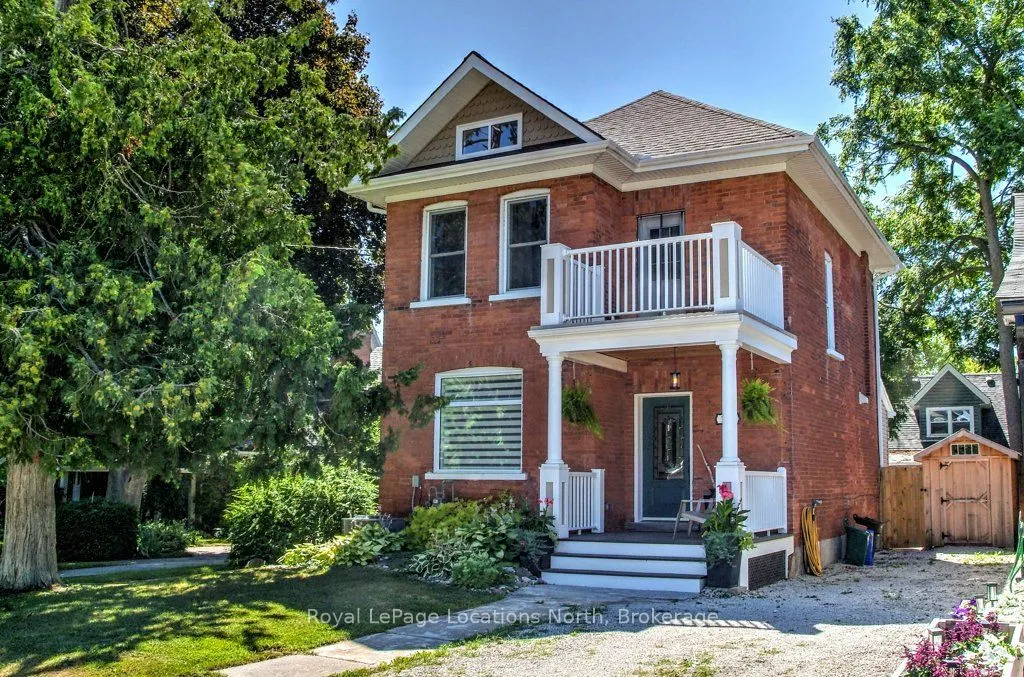 107 Trowbridge Street W