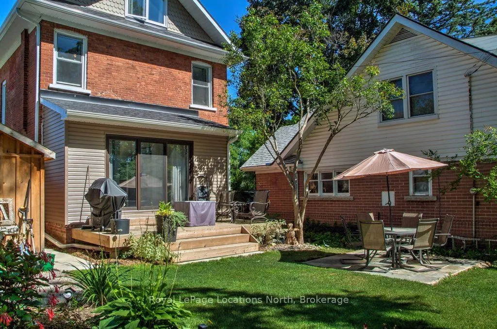 107 Trowbridge Street W