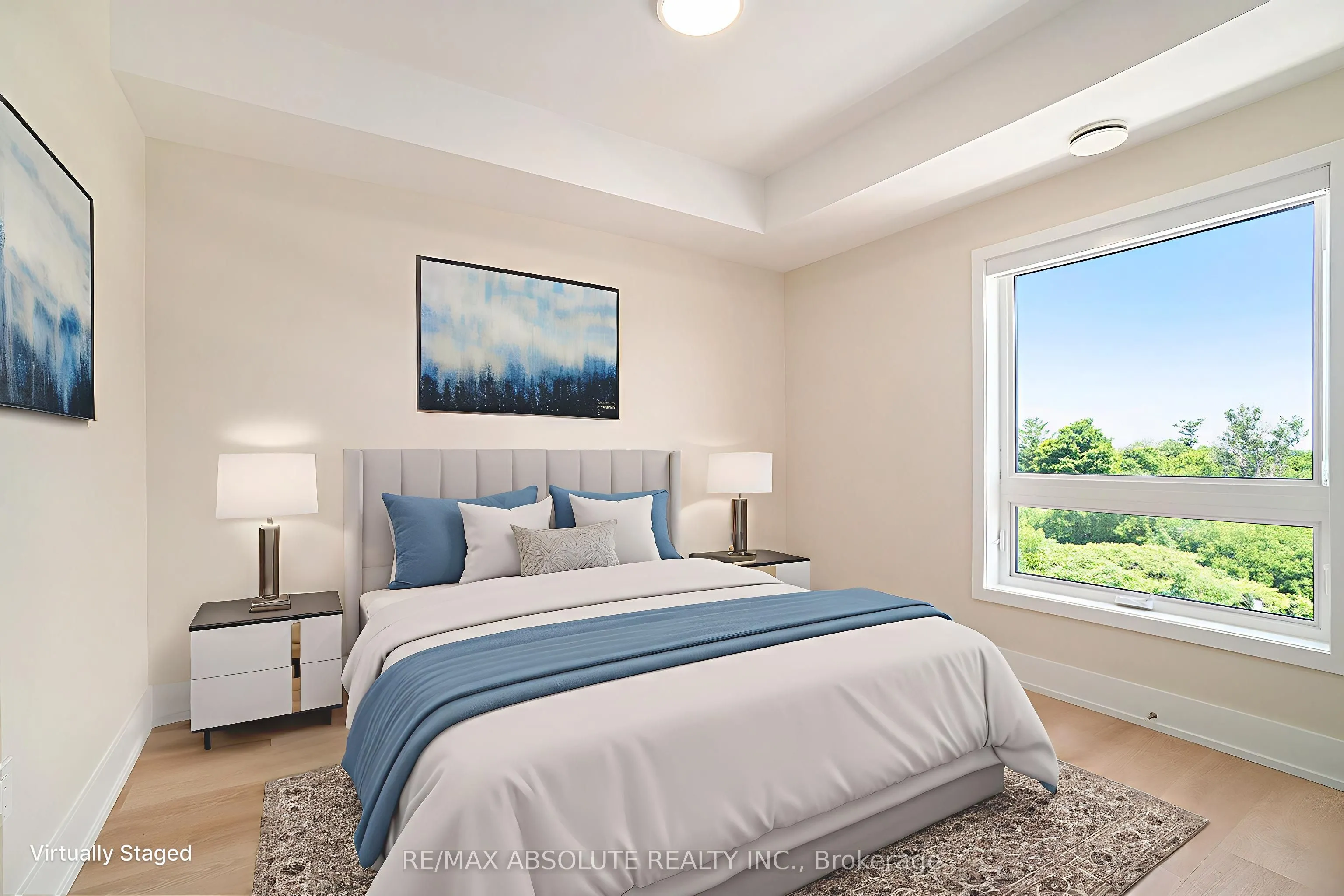 12 Thomas Street S, #310