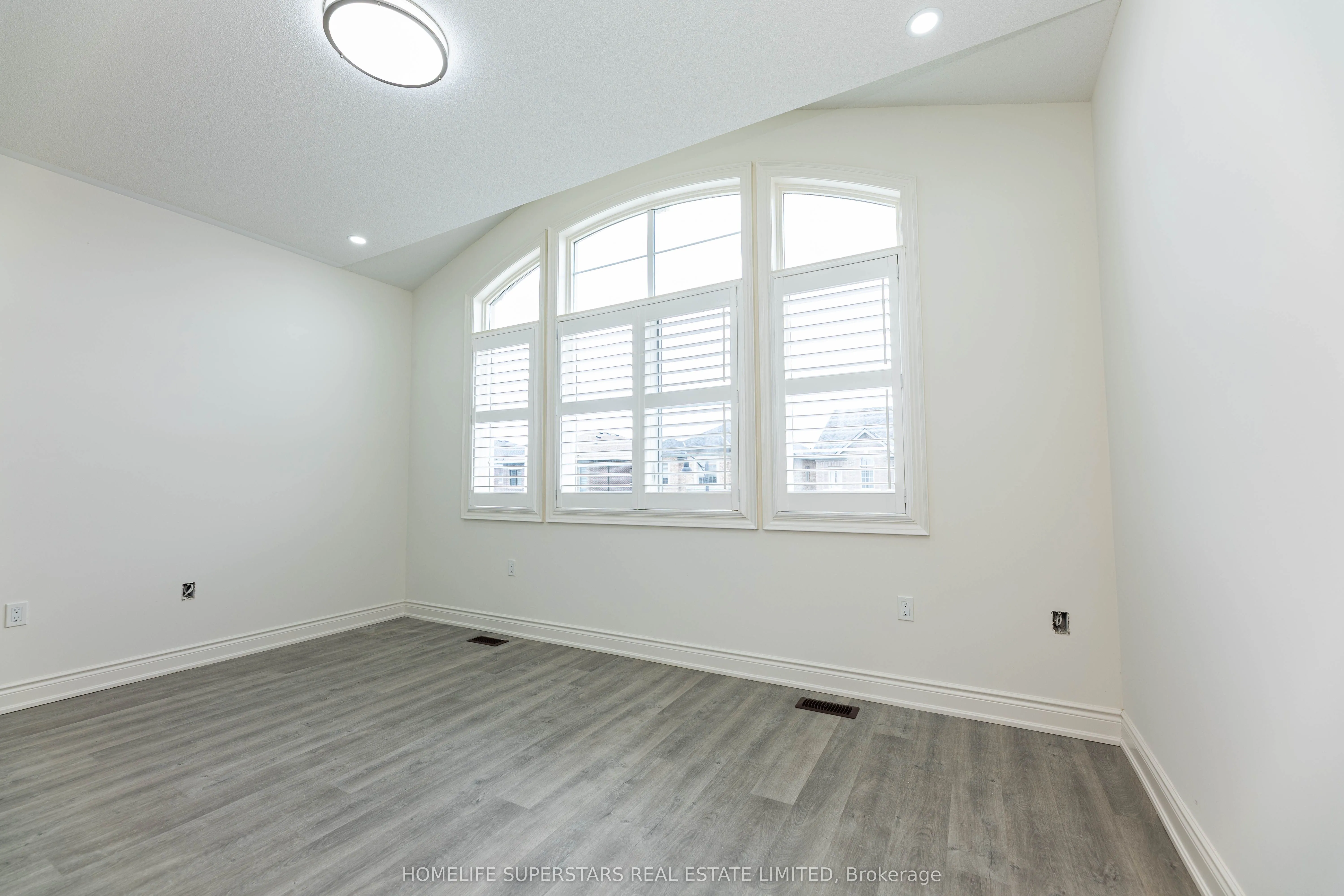 211 Granite ridge Trail