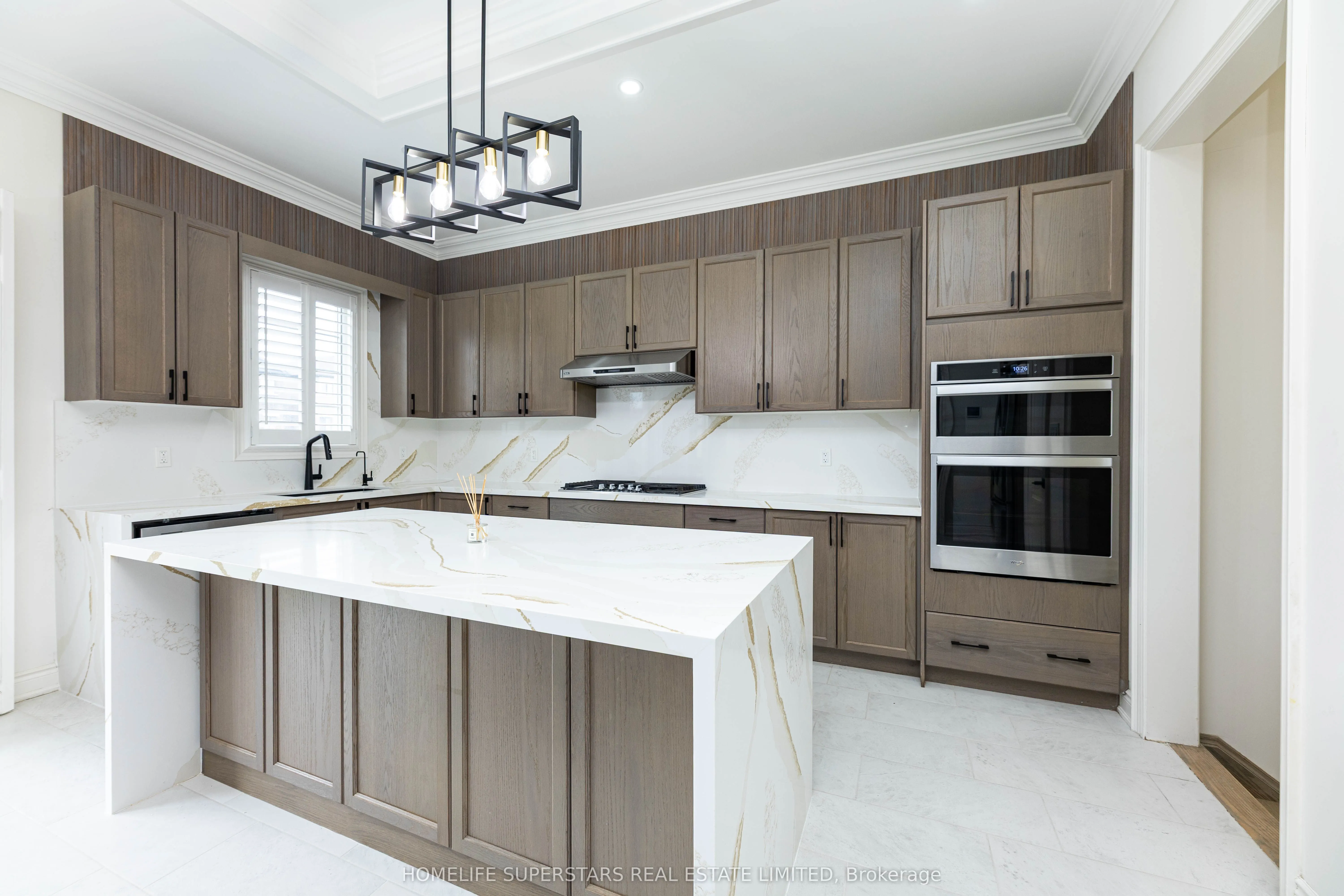 211 Granite ridge Trail