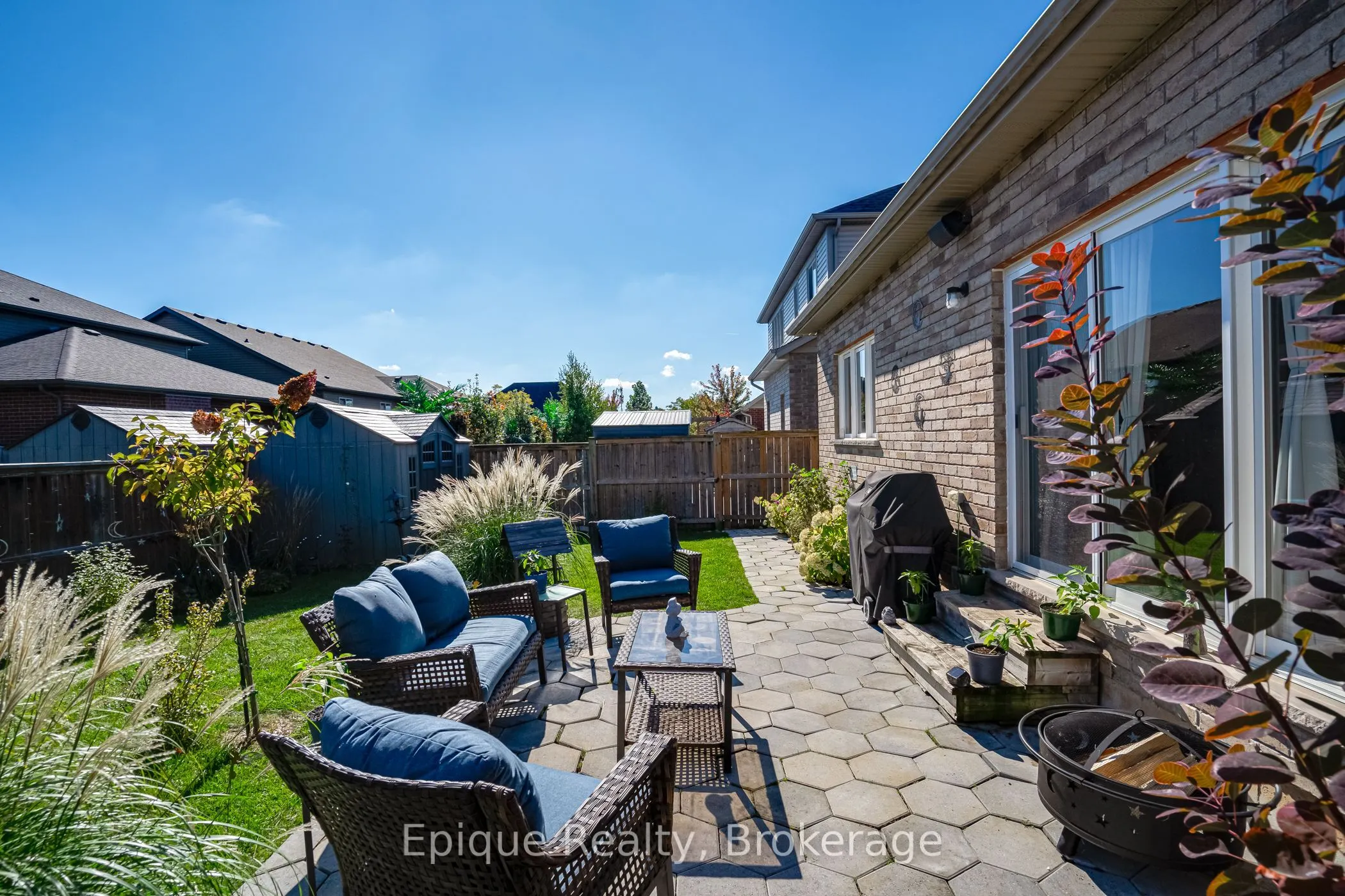 68 Roselawn Crescent