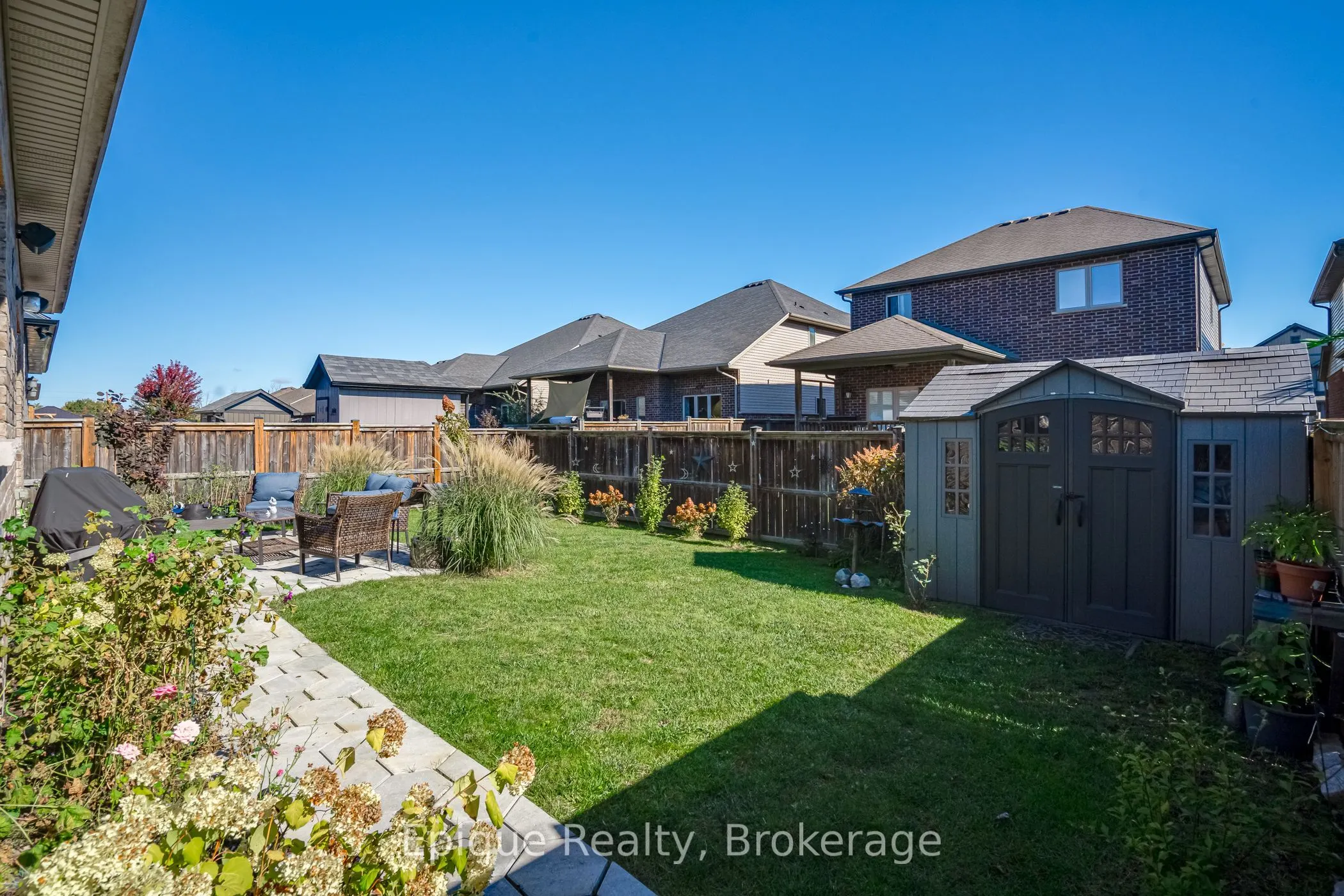 68 Roselawn Crescent