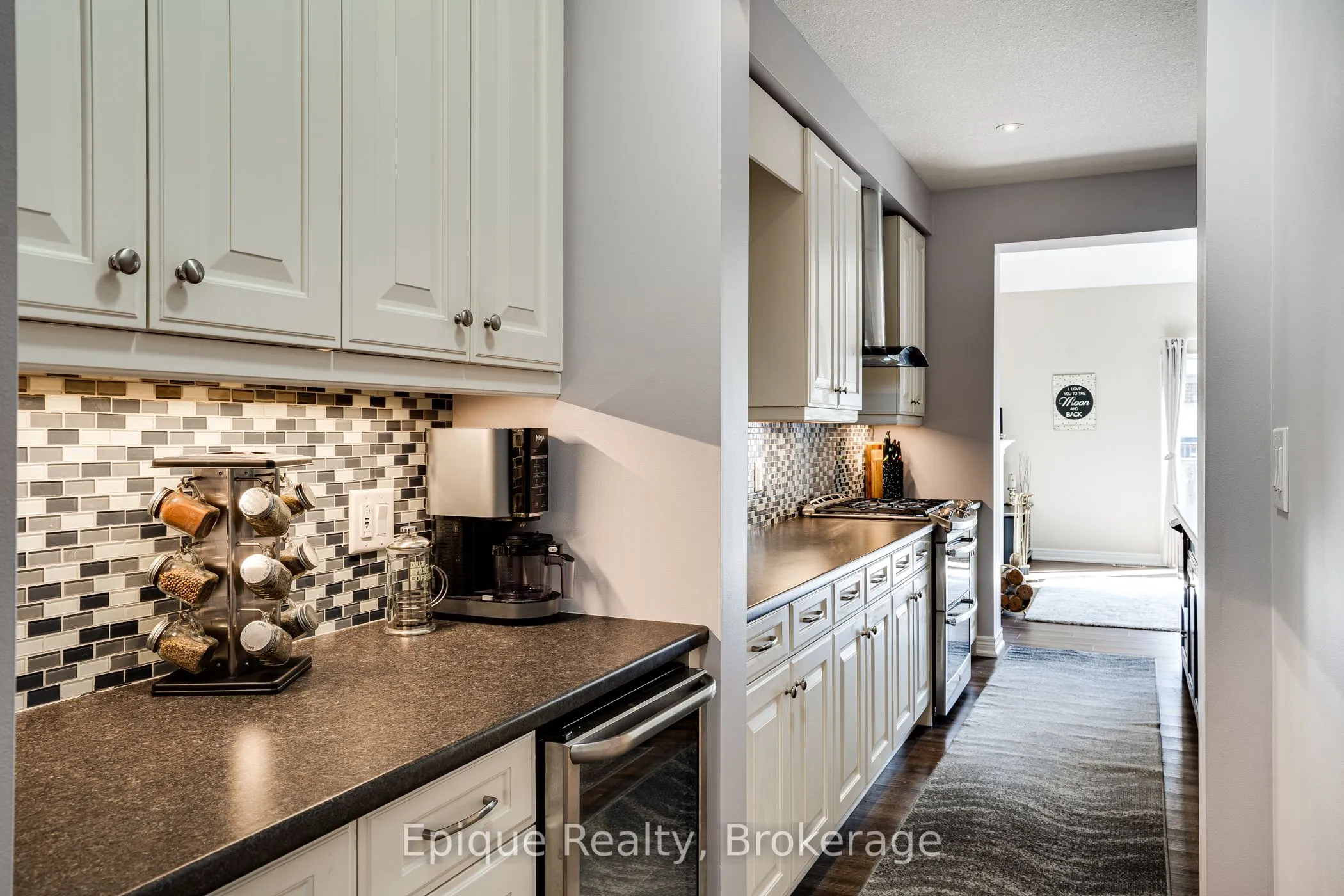 68 Roselawn Crescent