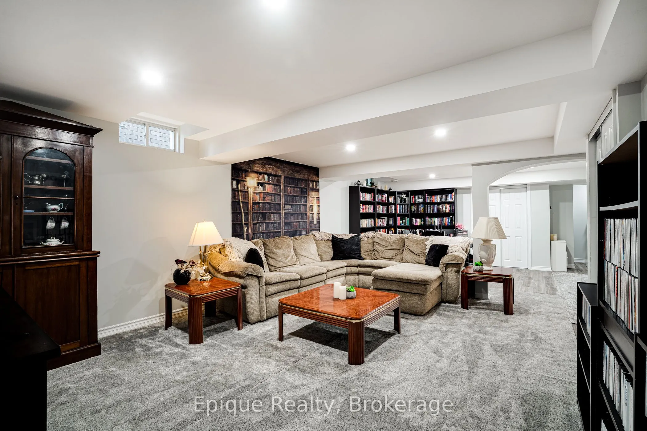 68 Roselawn Crescent