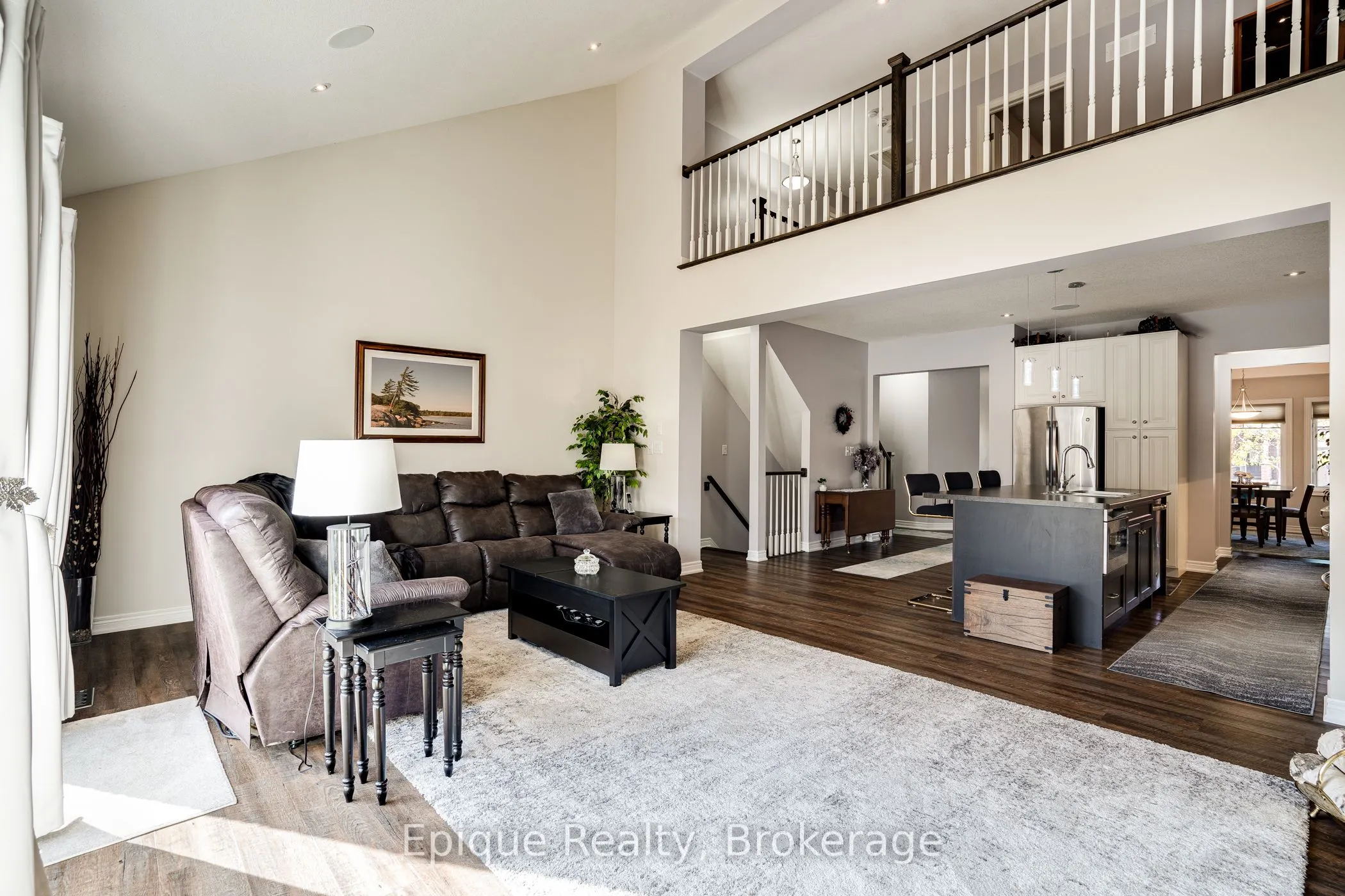 68 Roselawn Crescent