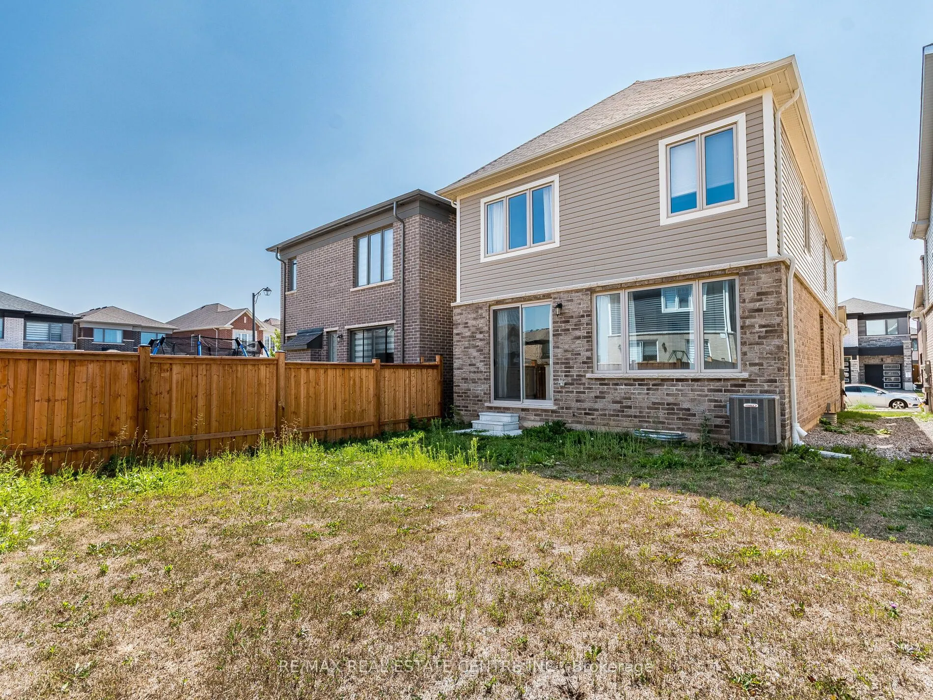 71 Routley Street
