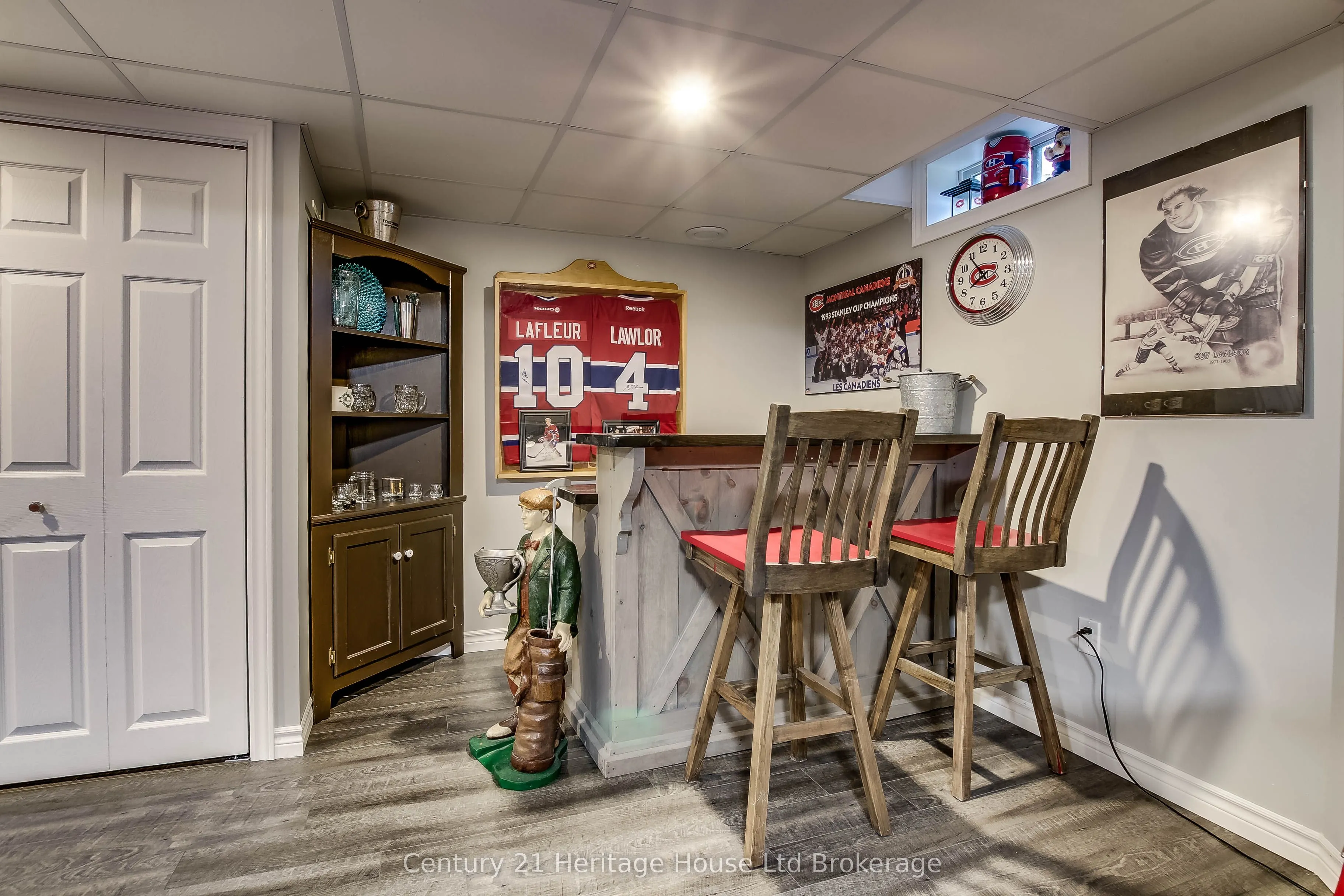 395 Springbank Avenue N, #6