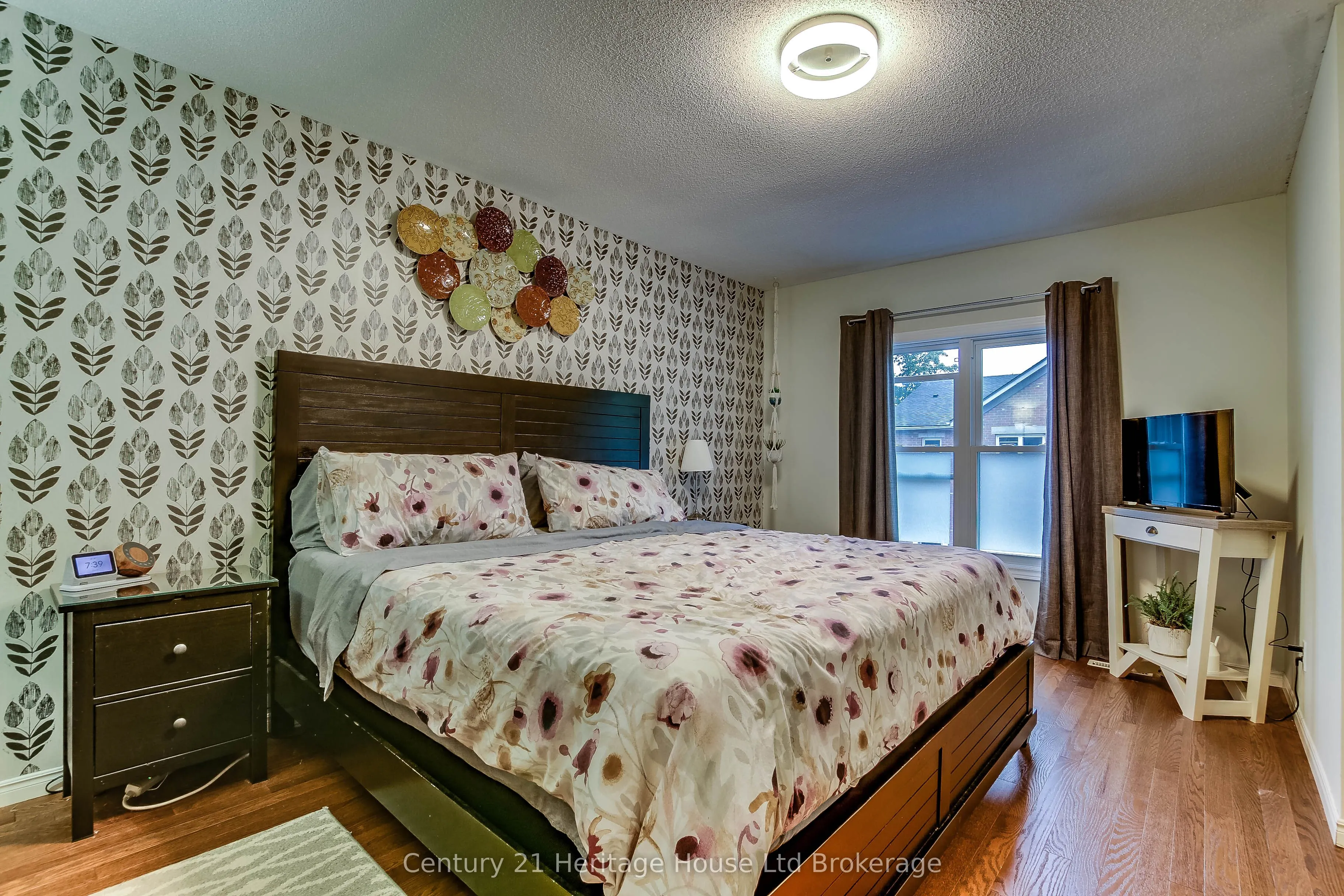 395 Springbank Avenue N, #6