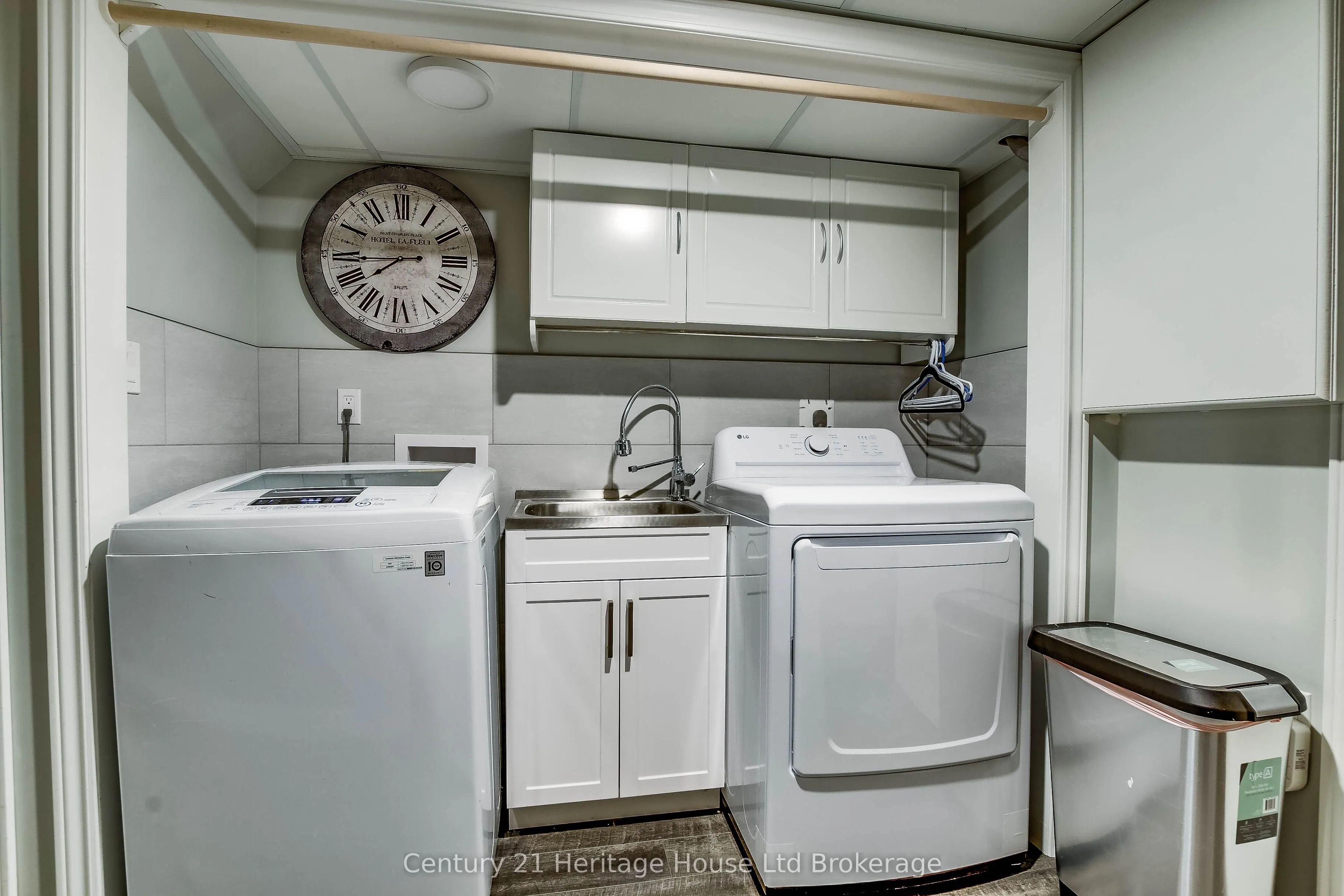 395 Springbank Avenue N, #6