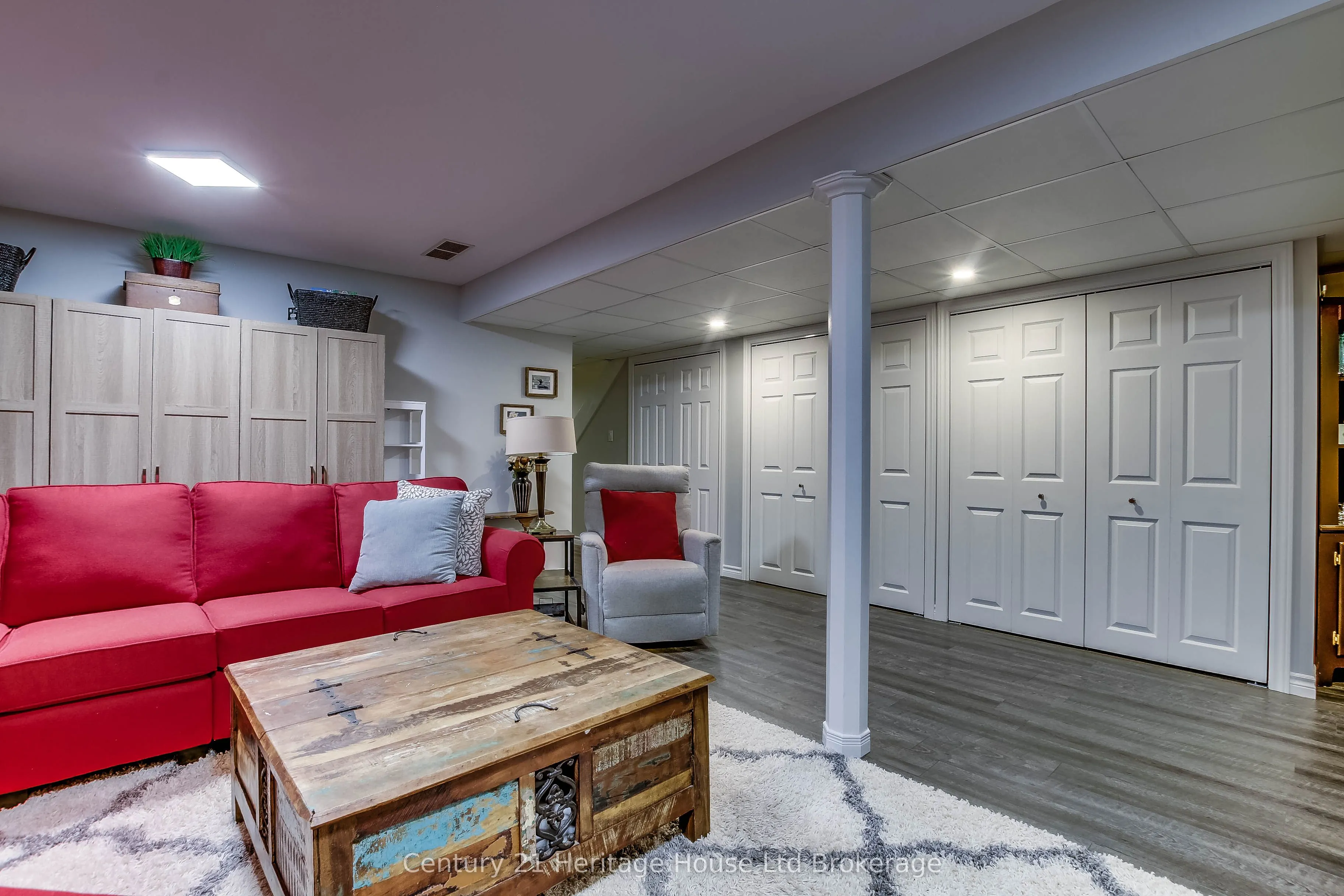 395 Springbank Avenue N, #6