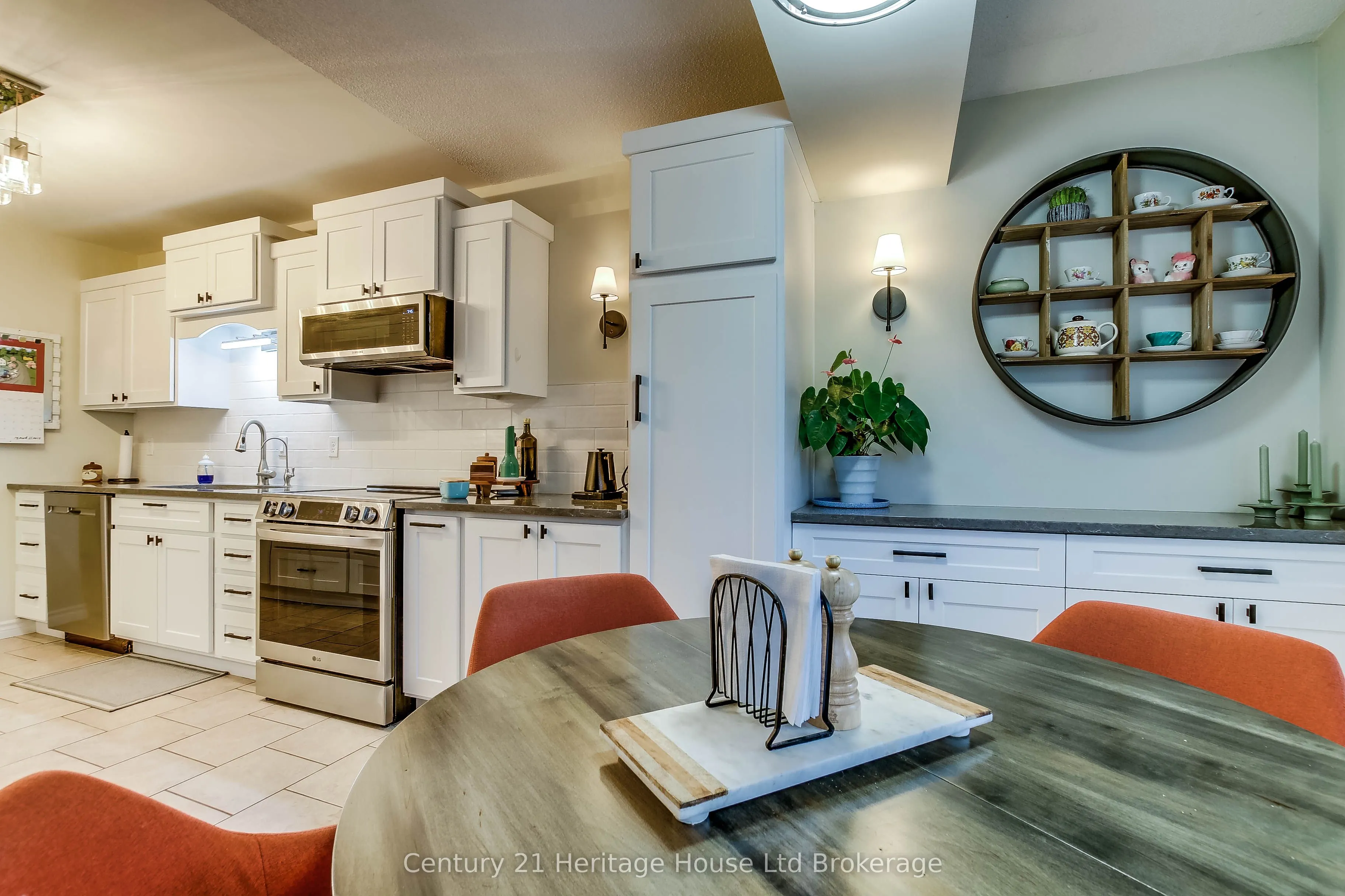 395 Springbank Avenue N, #6