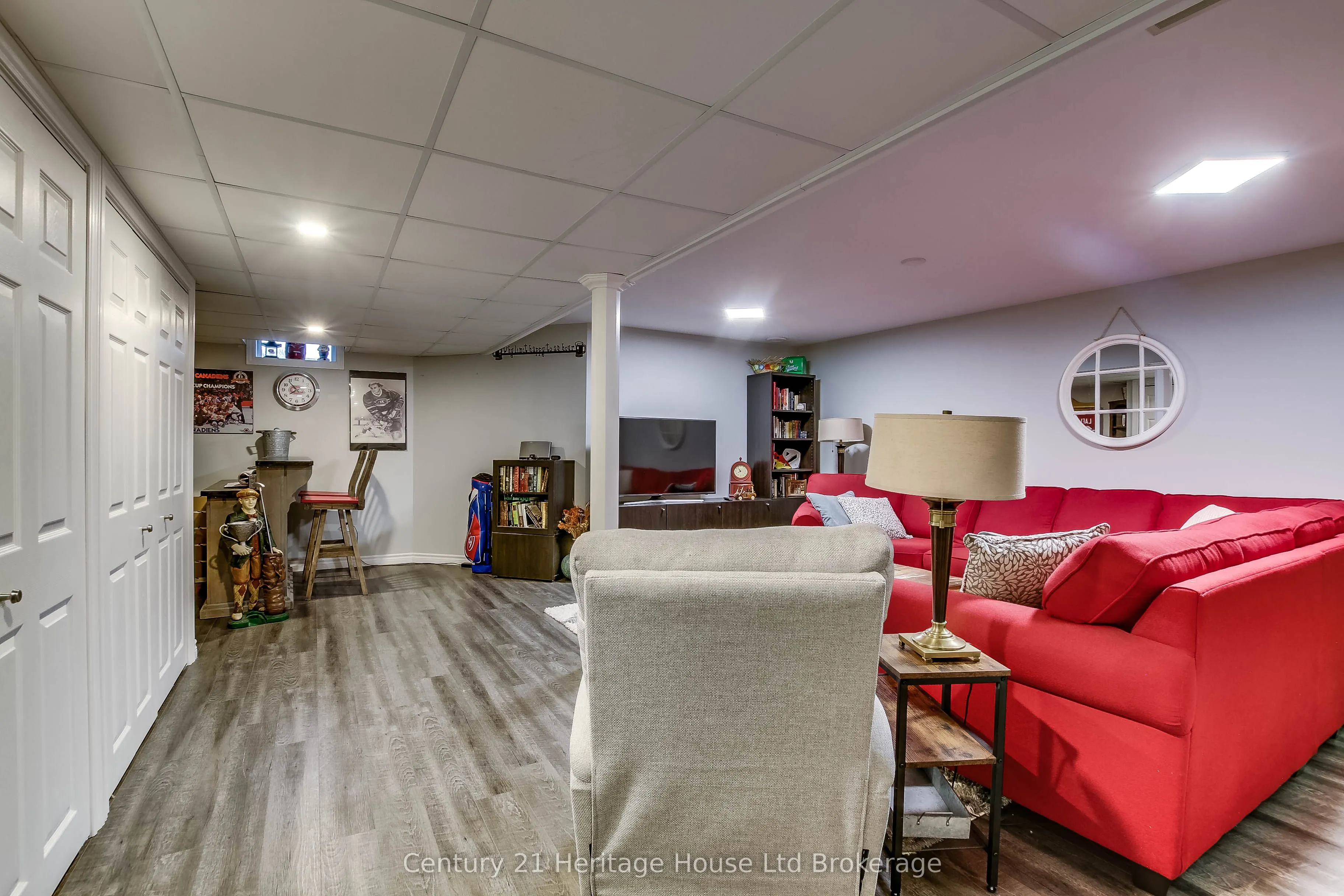 395 Springbank Avenue N, #6