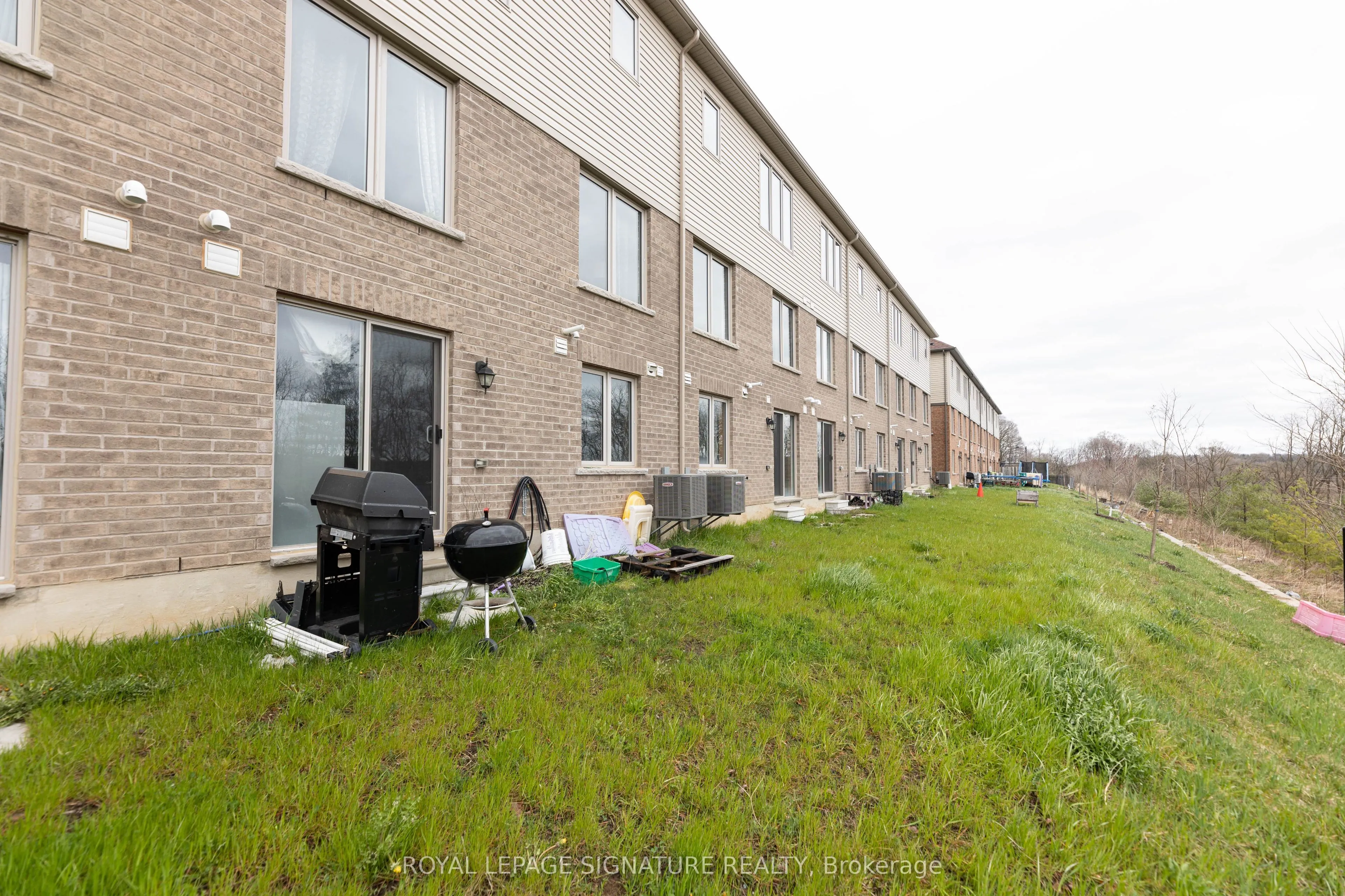 740 Linden Drive, #11