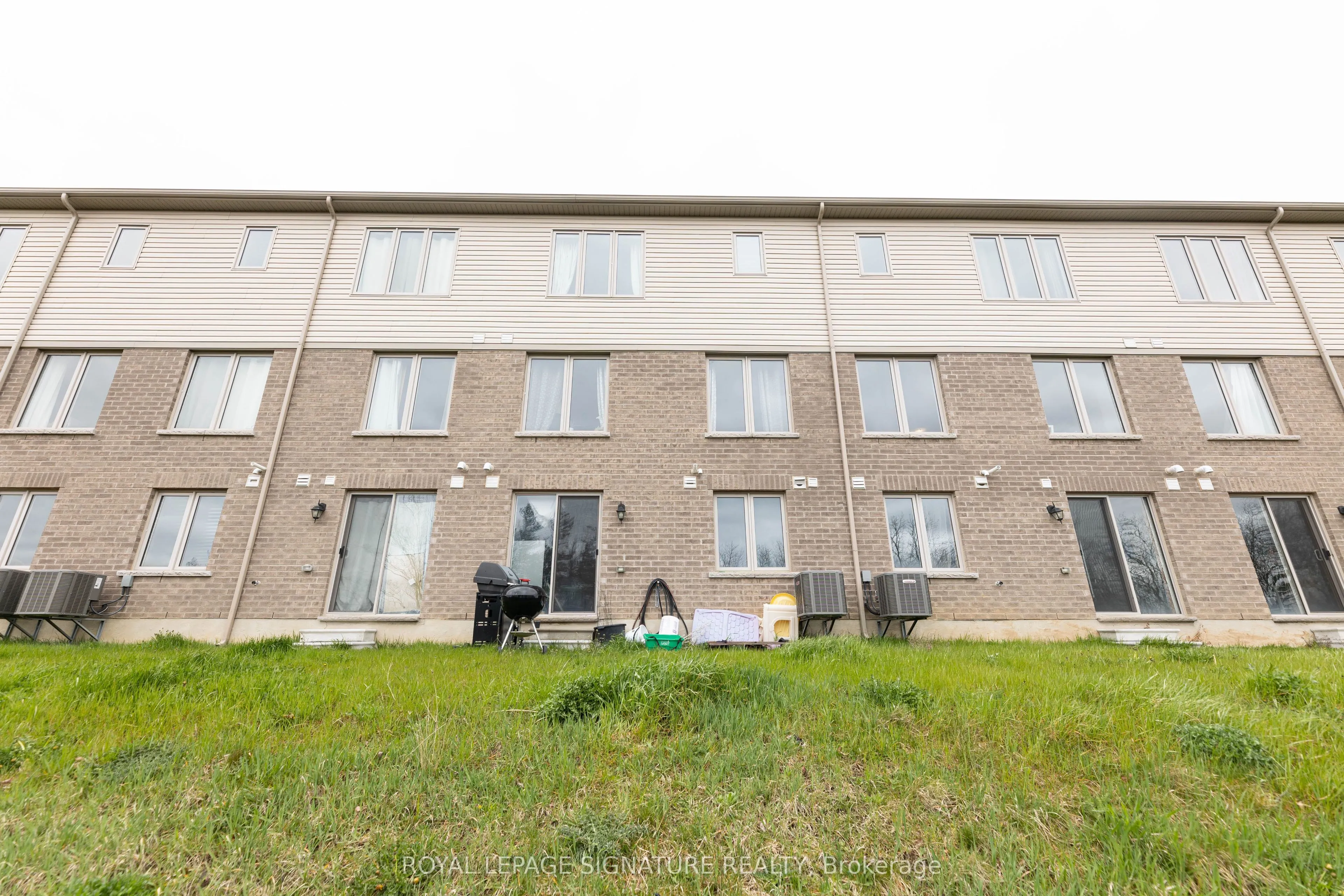 740 Linden Drive, #11