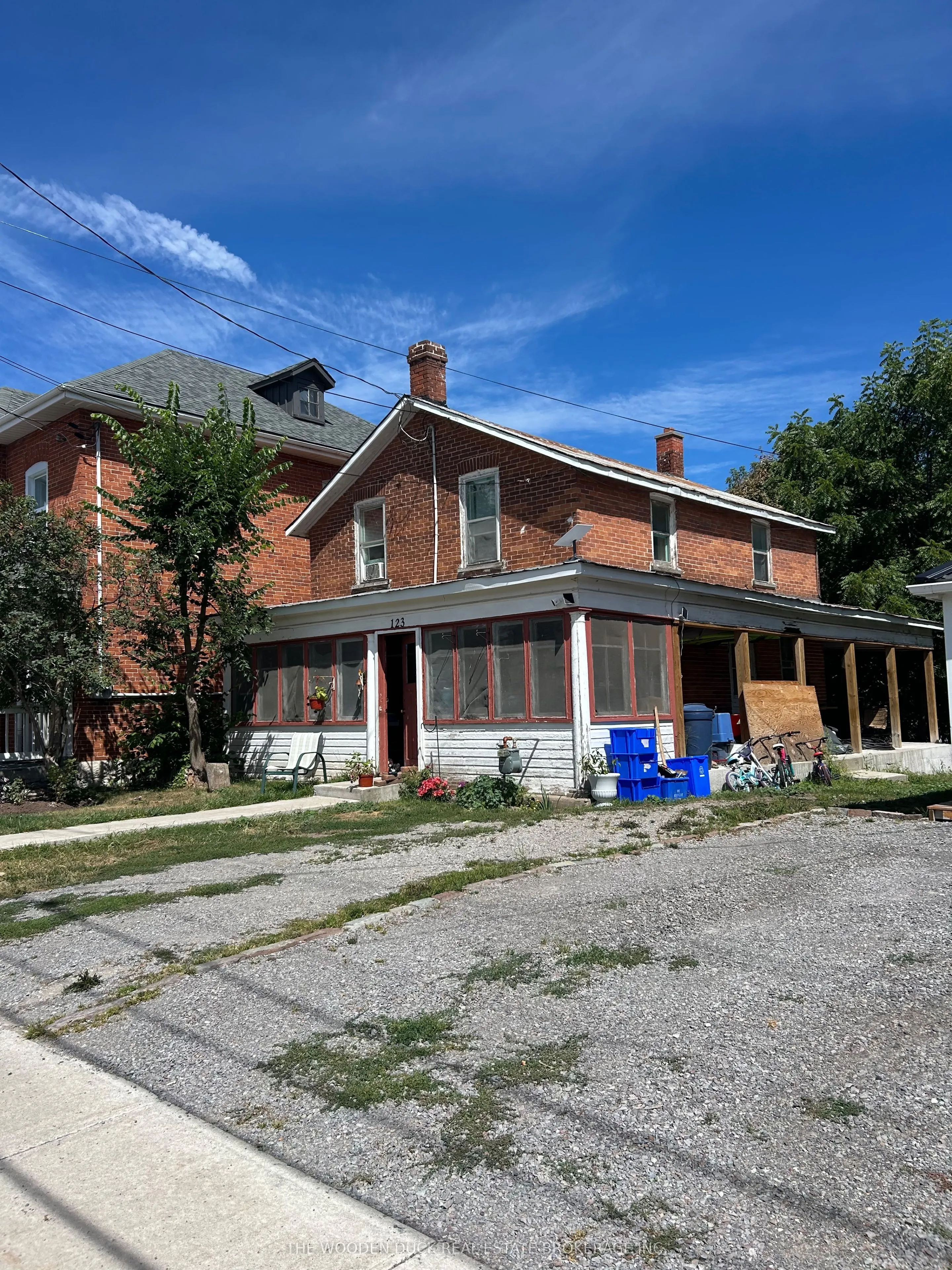 123 Durham Street S