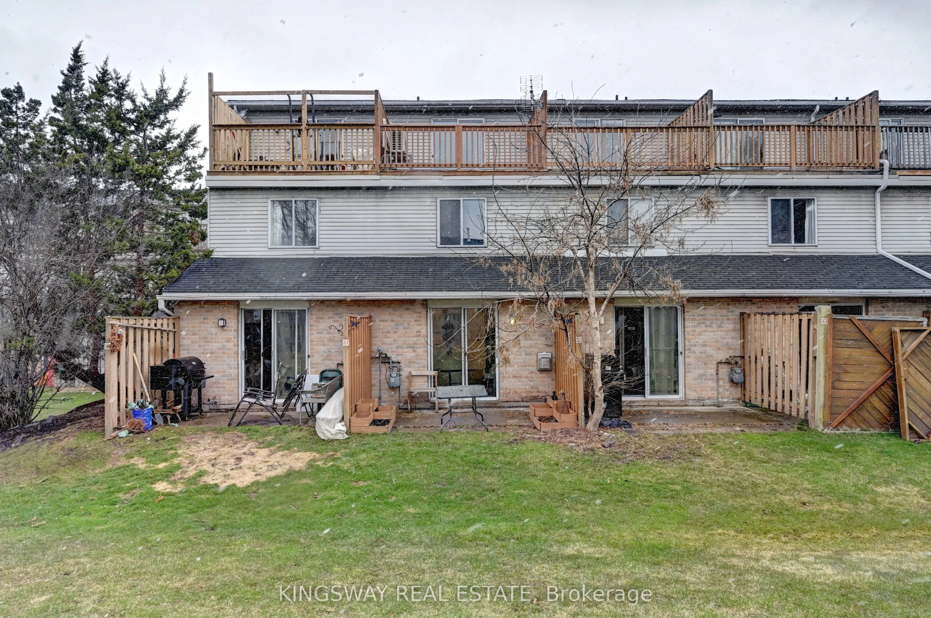 67 Valleyview Road, #37