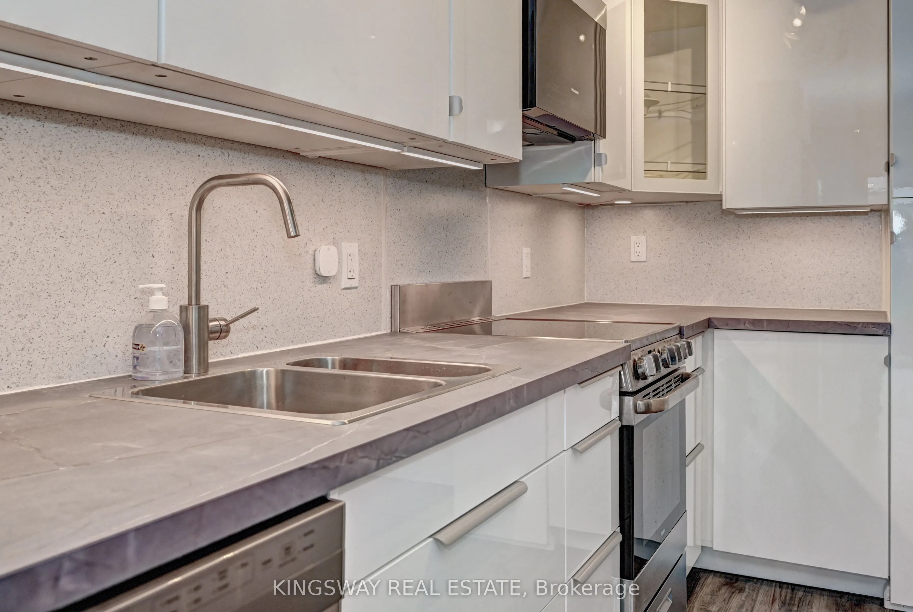 67 Valleyview Road, #37