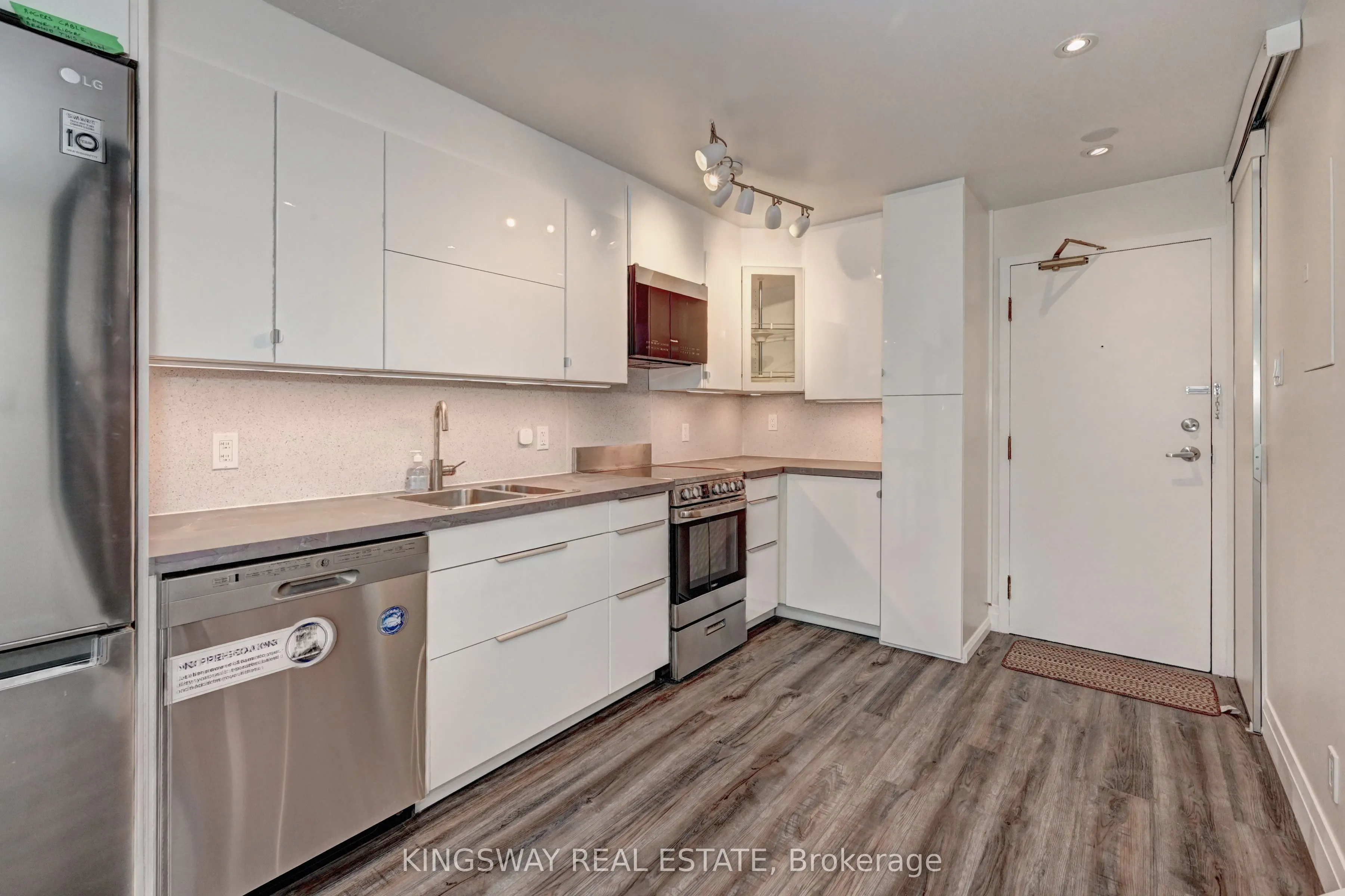67 Valleyview Road, #37