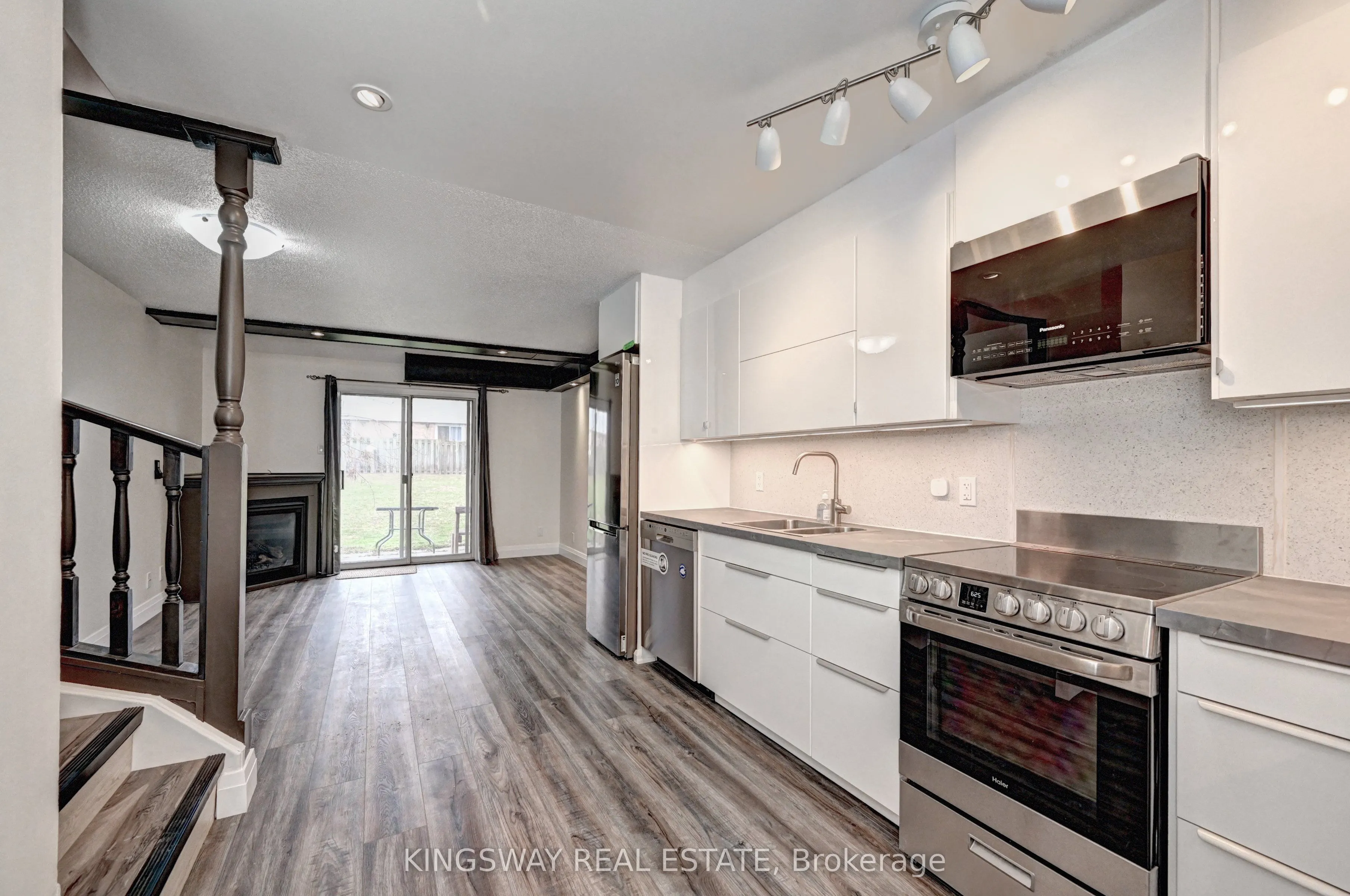 67 Valleyview Road, #37